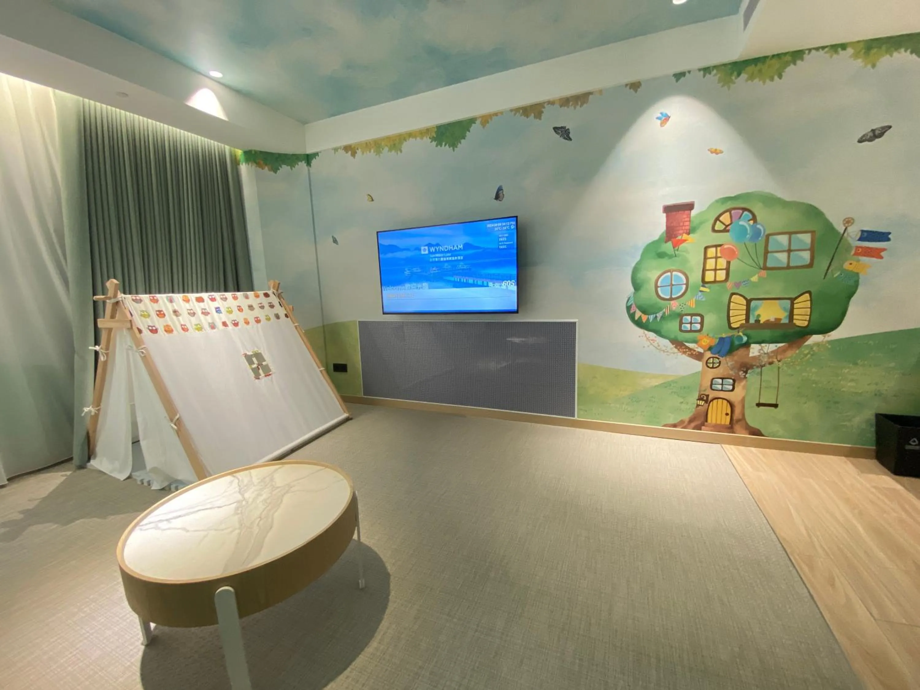 children in Wyndham Sun Moon Lake