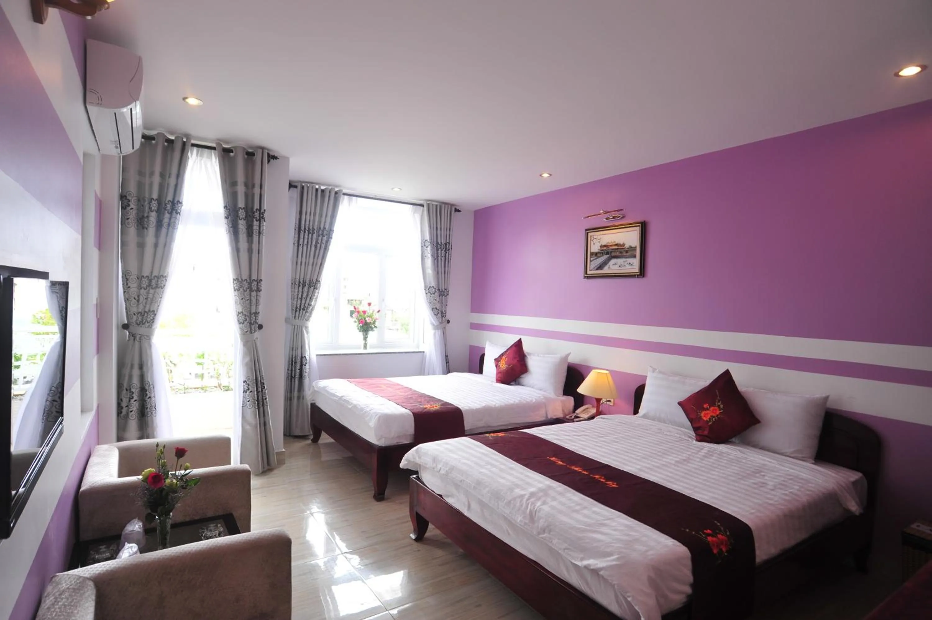 Bedroom, Bed in Hong Thien Ruby Hotel