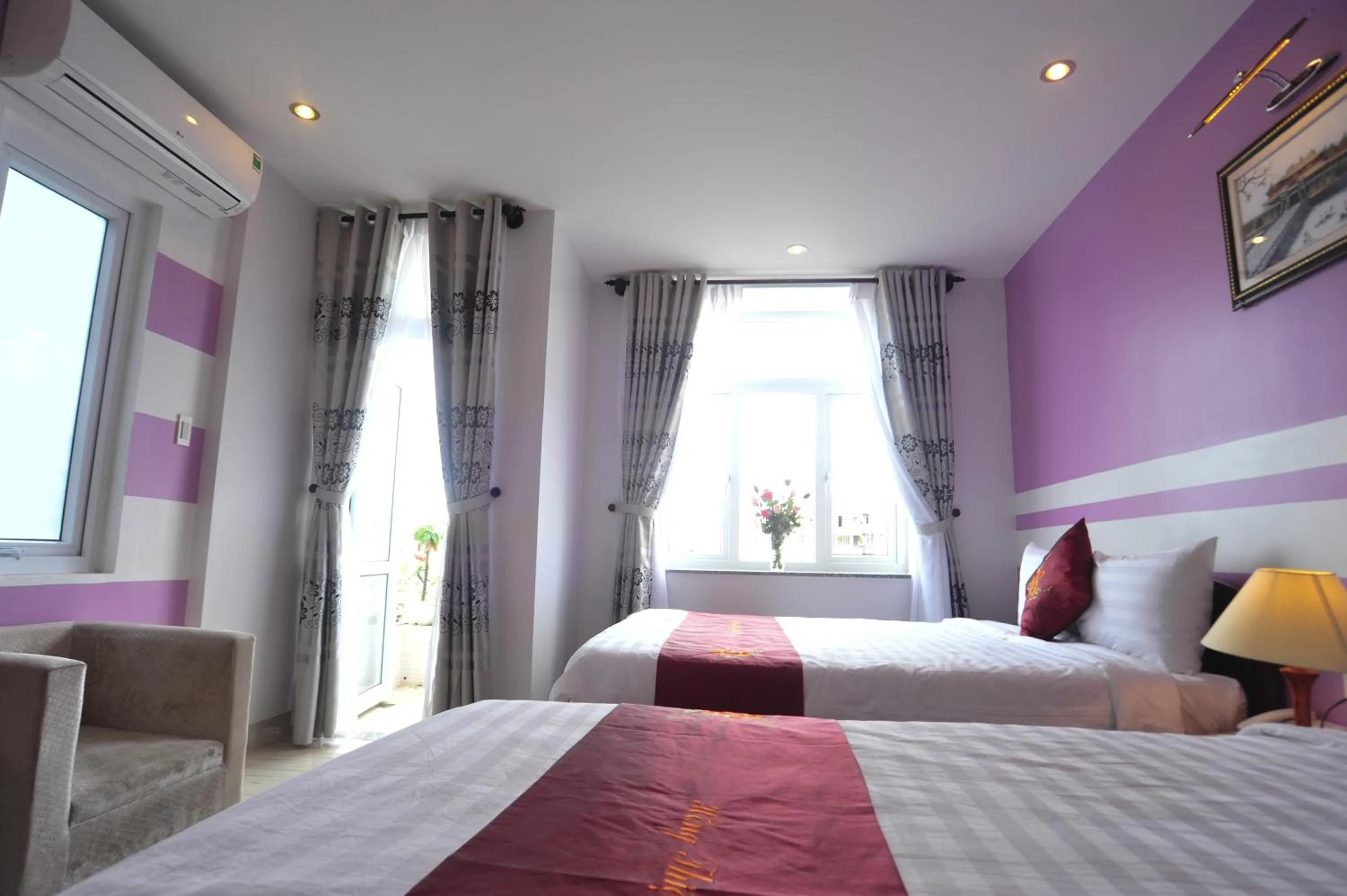 Bedroom, Bed in Hong Thien Ruby Hotel