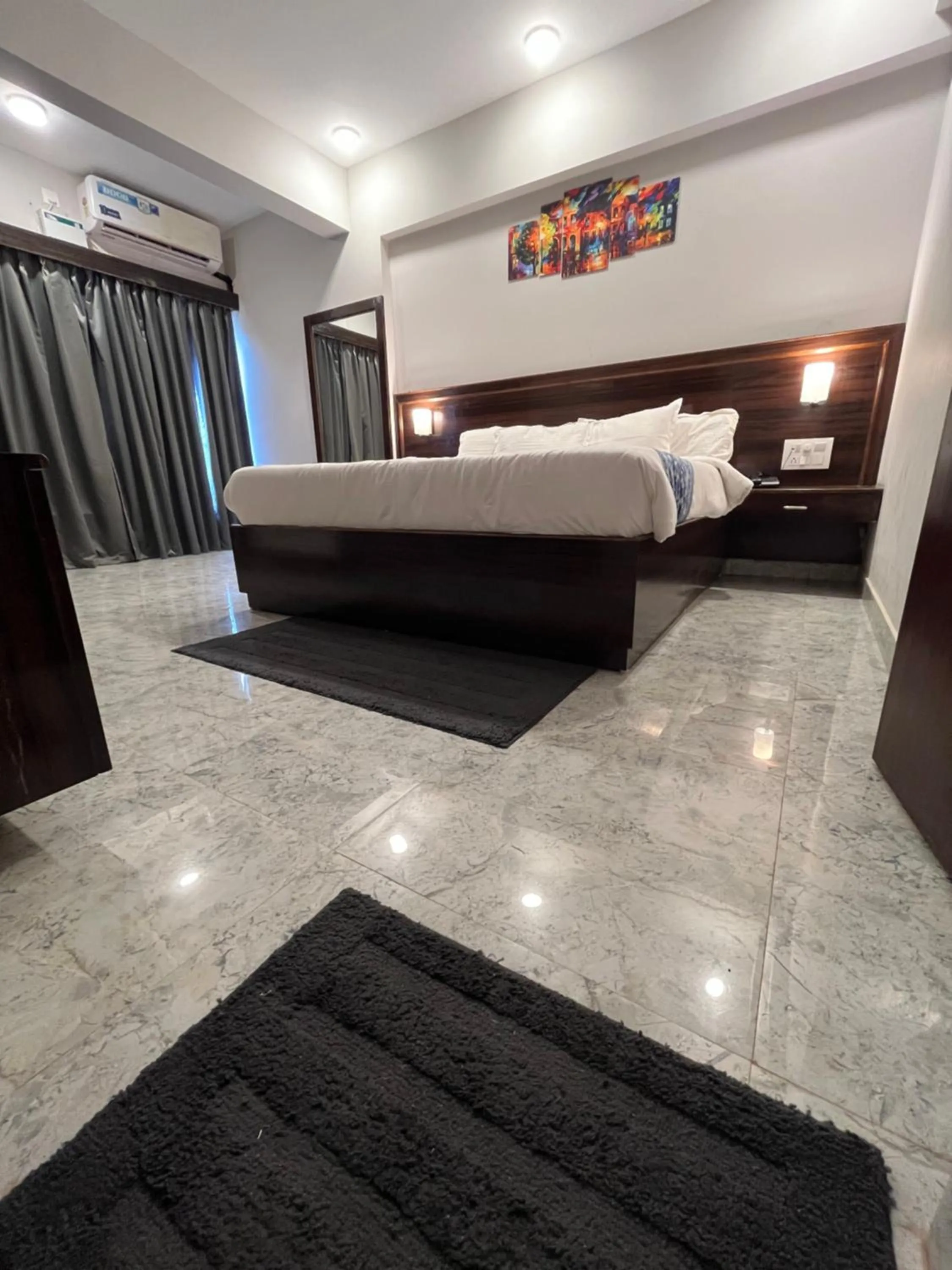 Photo of the whole room in The Terra Hotel North Goa