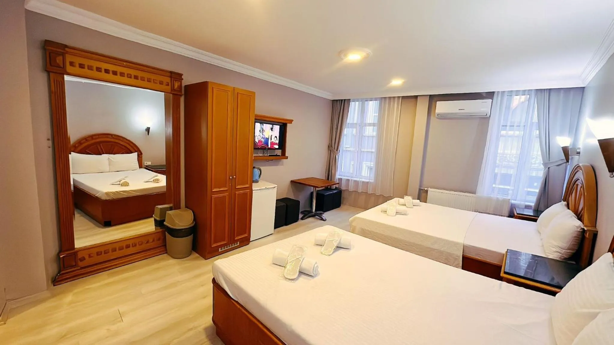 Bed in Taksim Centre Hotel