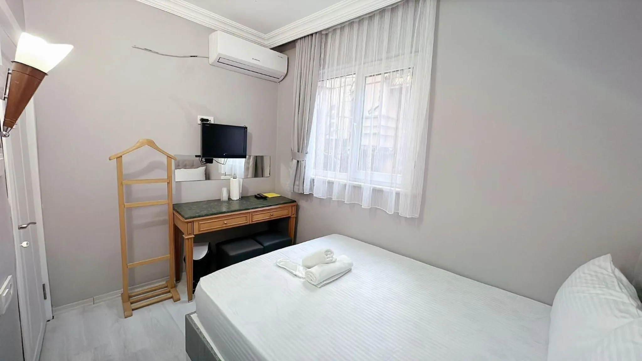 Bed in Taksim Centre Hotel