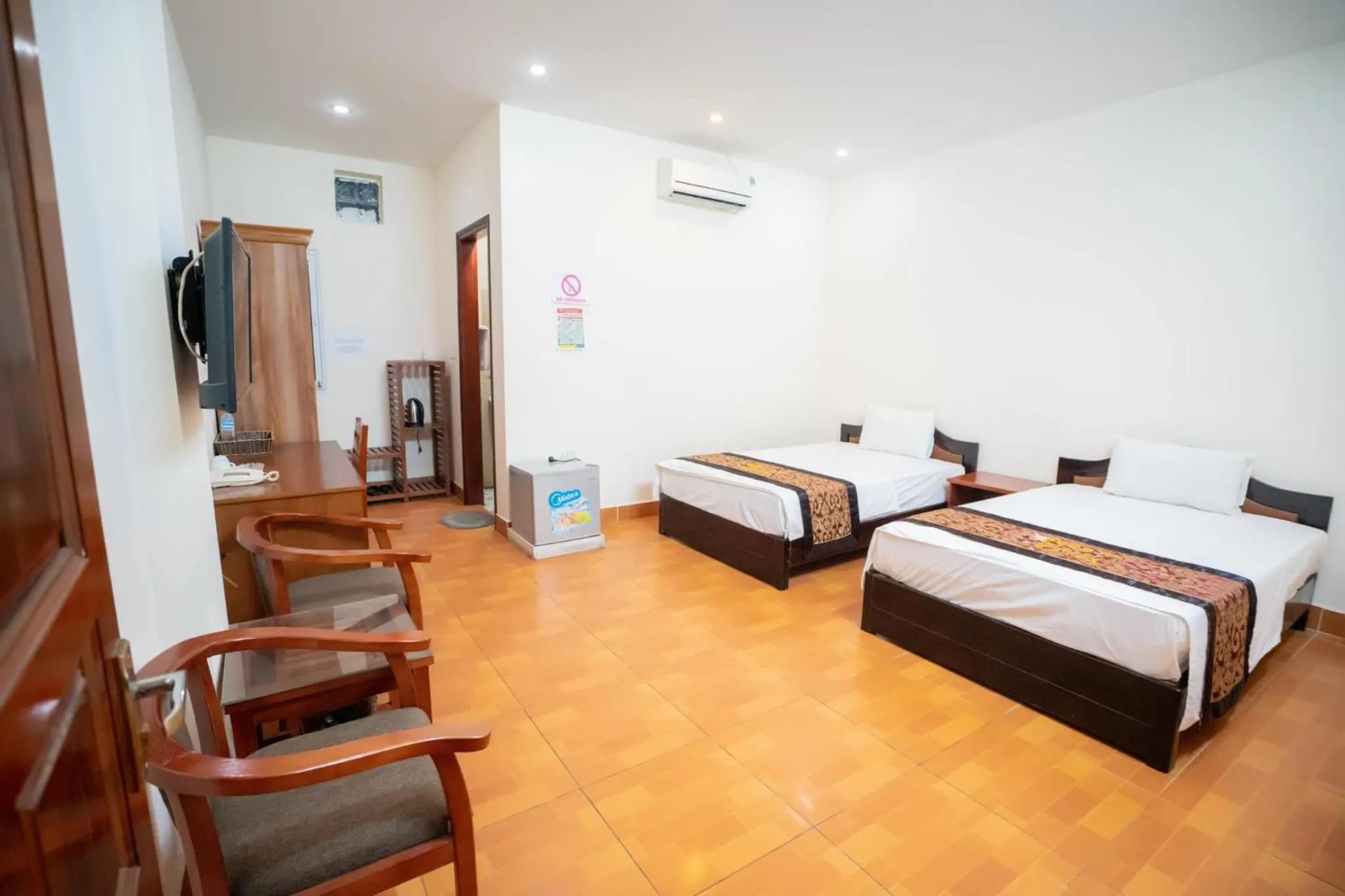 Bed in Hoang Yen Hotel - Gần đại học Sư Phạm TN