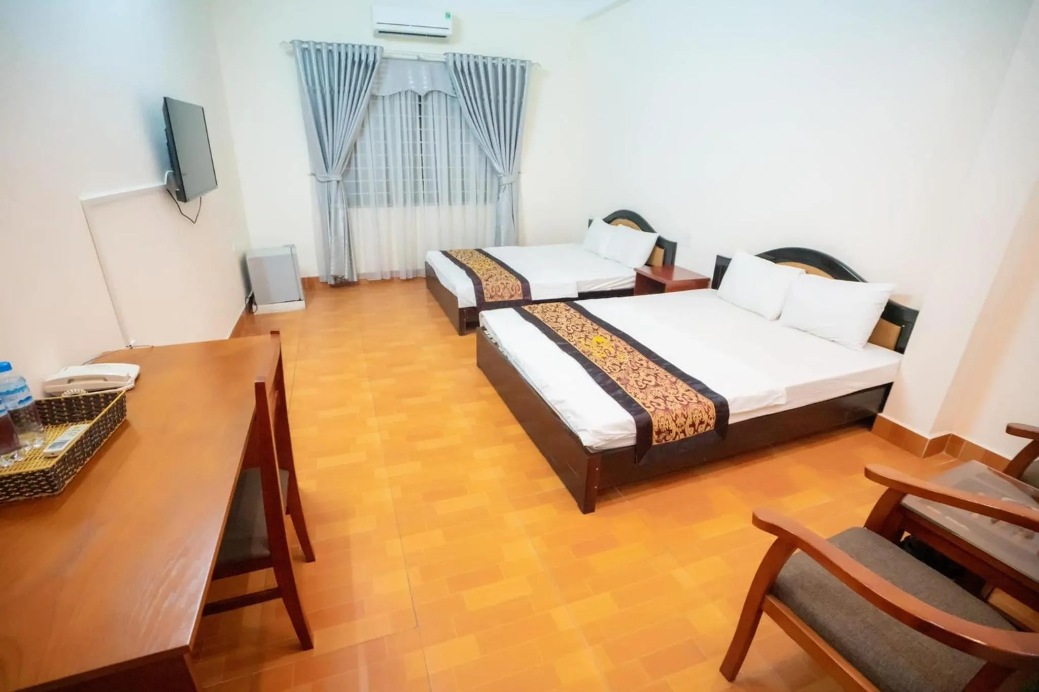 Bed in Hoang Yen Hotel - Gần đại học Sư Phạm TN