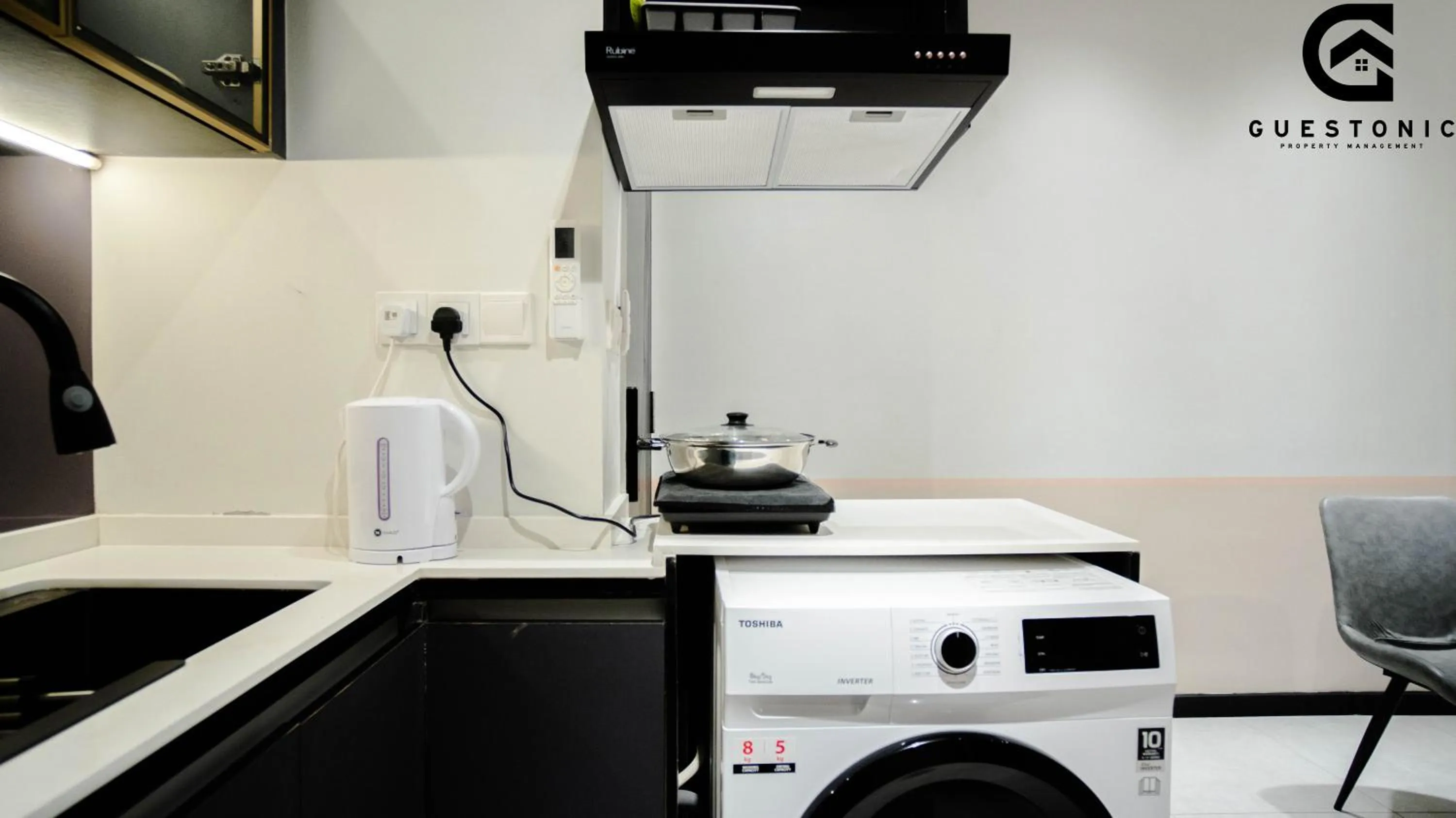 NeuSuite Cozy Studio by GUESTONIC