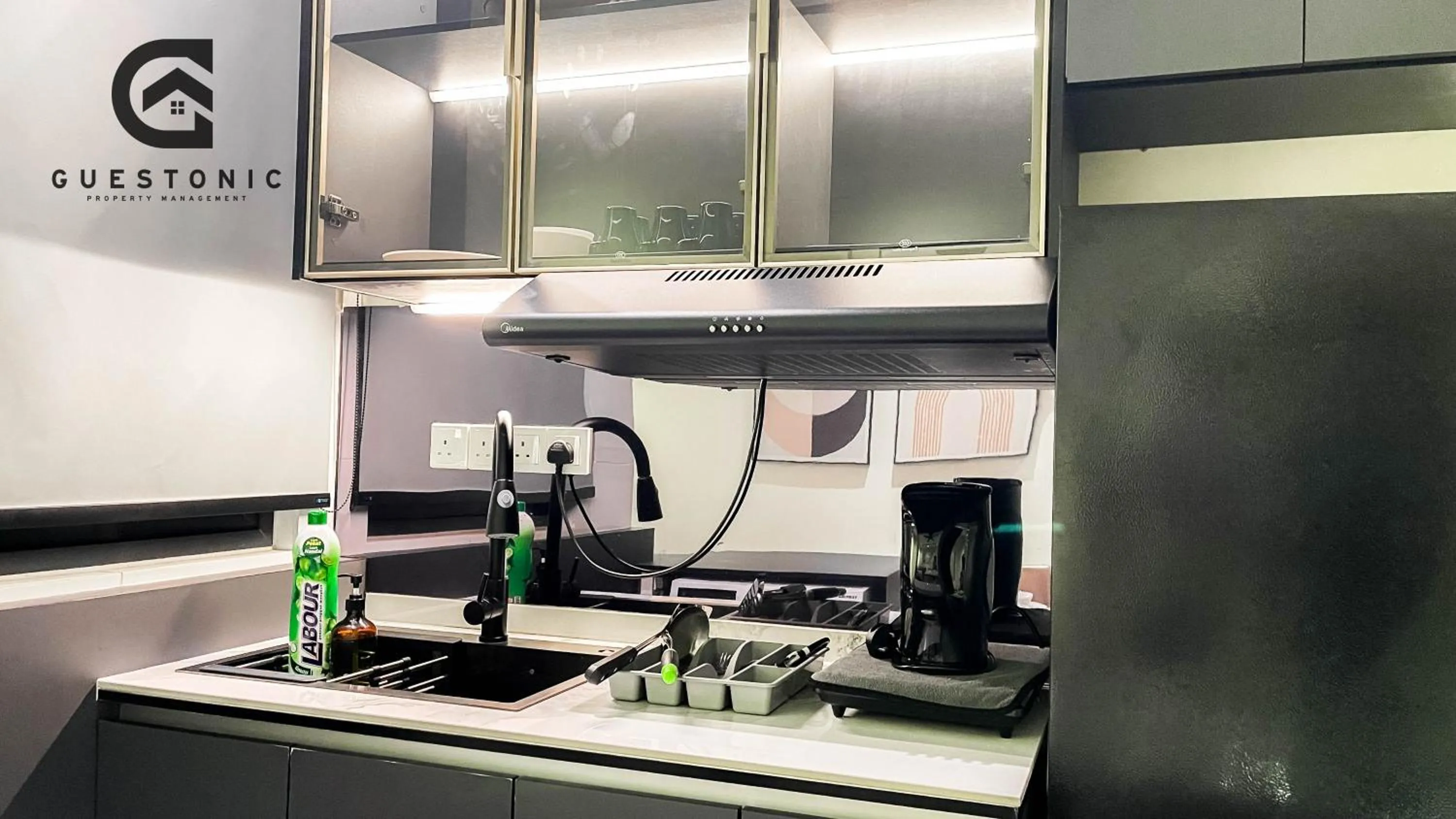 NeuSuite Cozy Studio by GUESTONIC