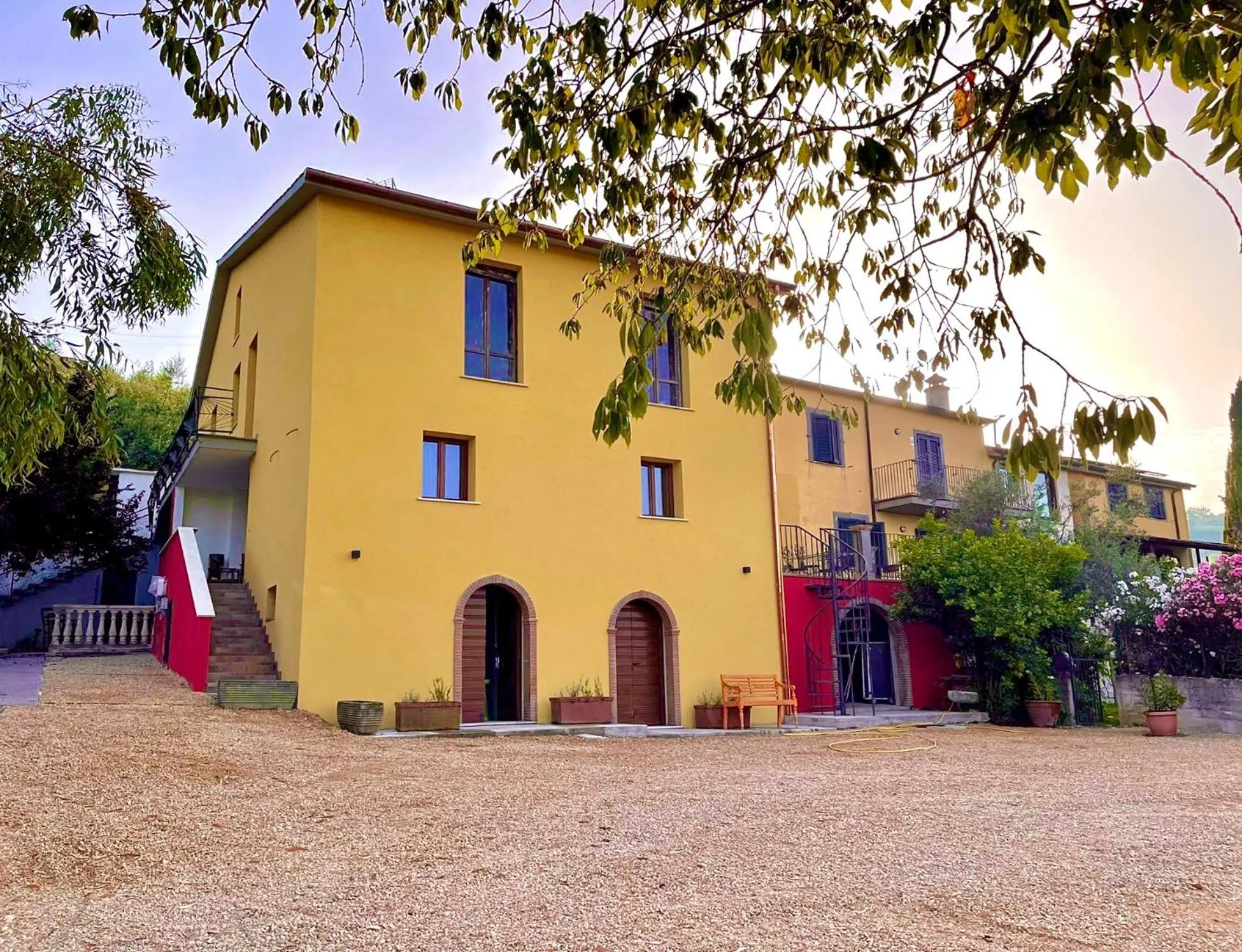 Property building in Donna Vittori - Borgo Agricolo