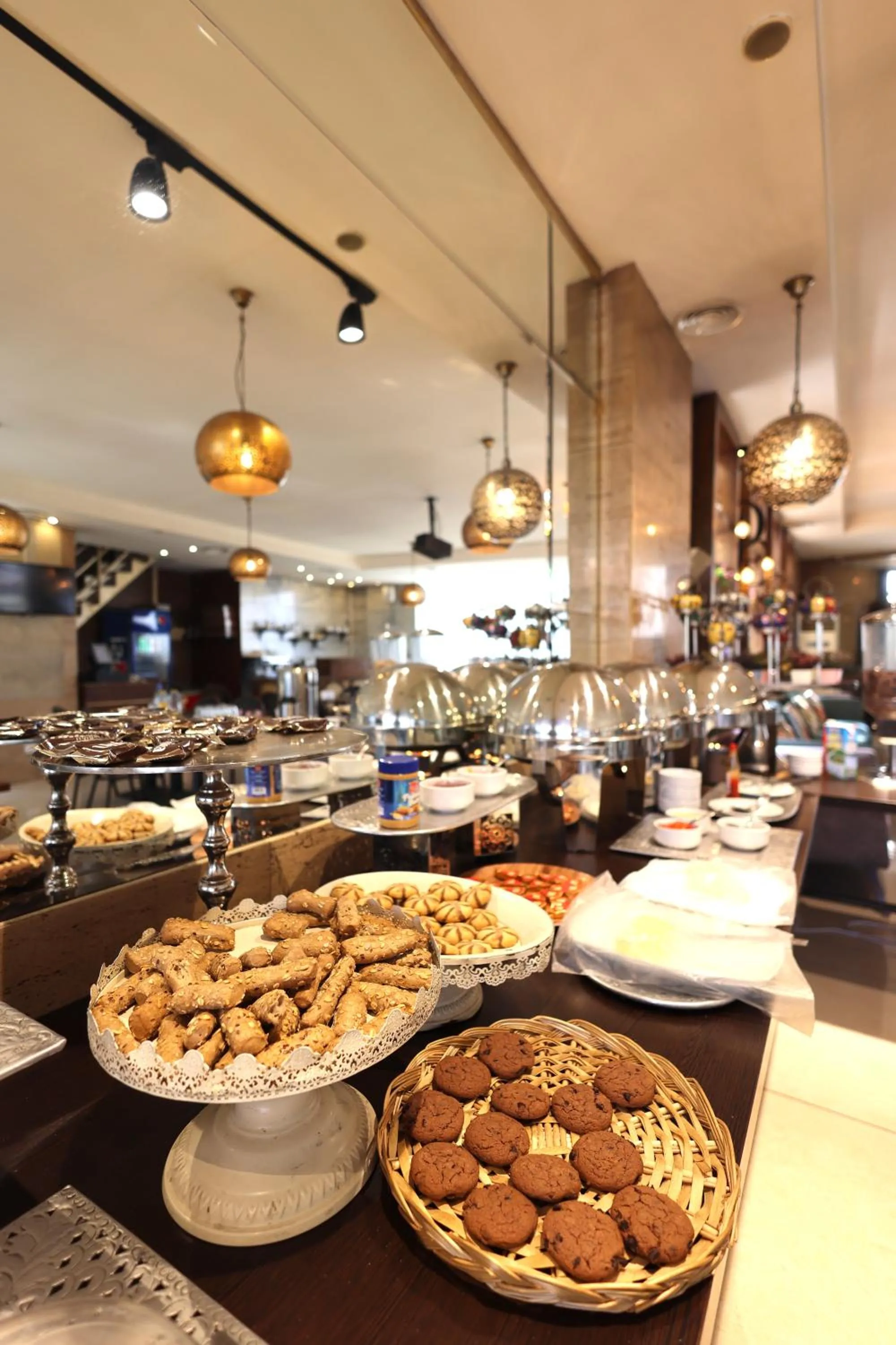 Delora Hotel and Suites