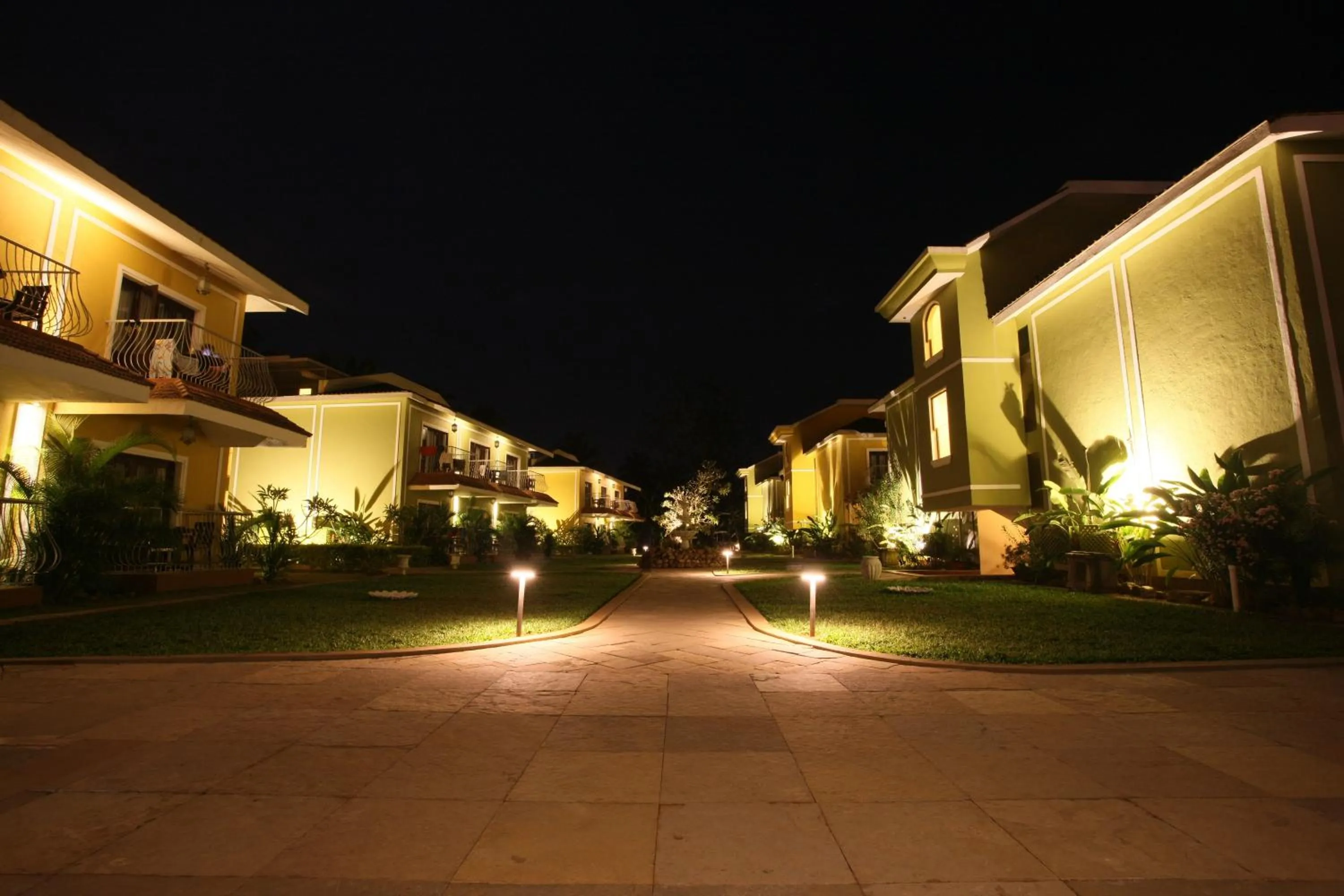 Property building in Club Mahindra Acacia Palms