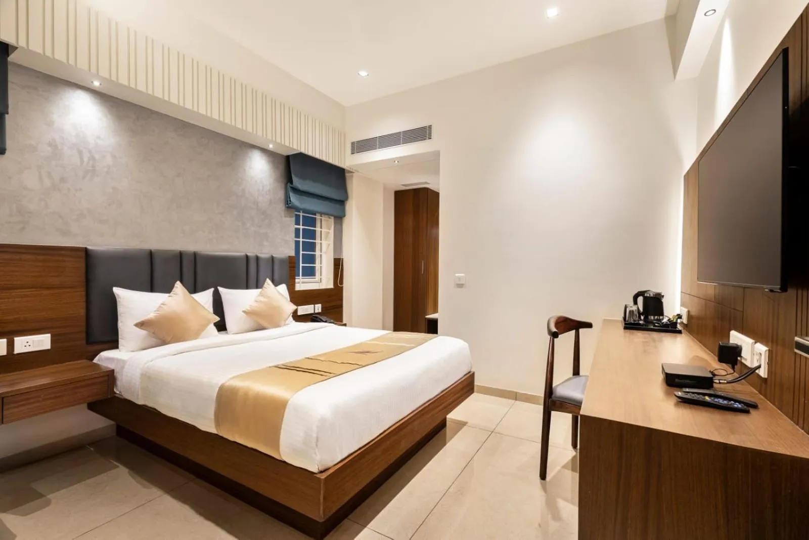 Bed in Narthaki Boutique Hotel