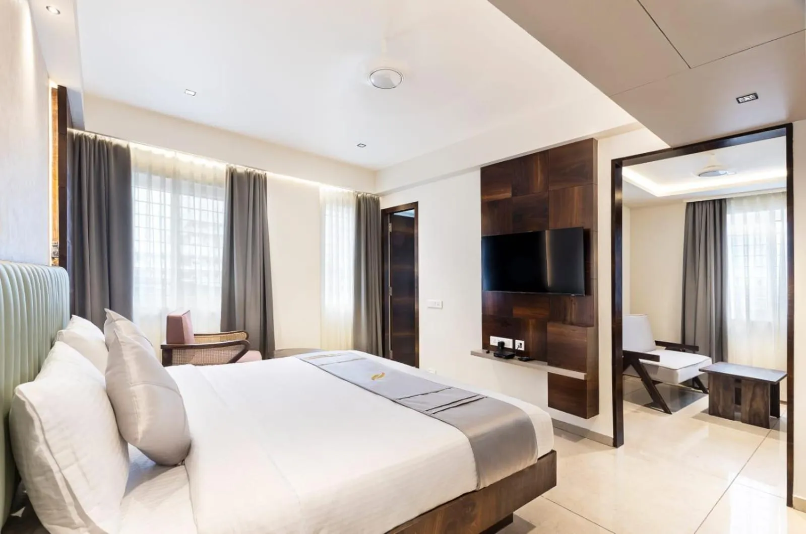 Bed in Narthaki Boutique Hotel