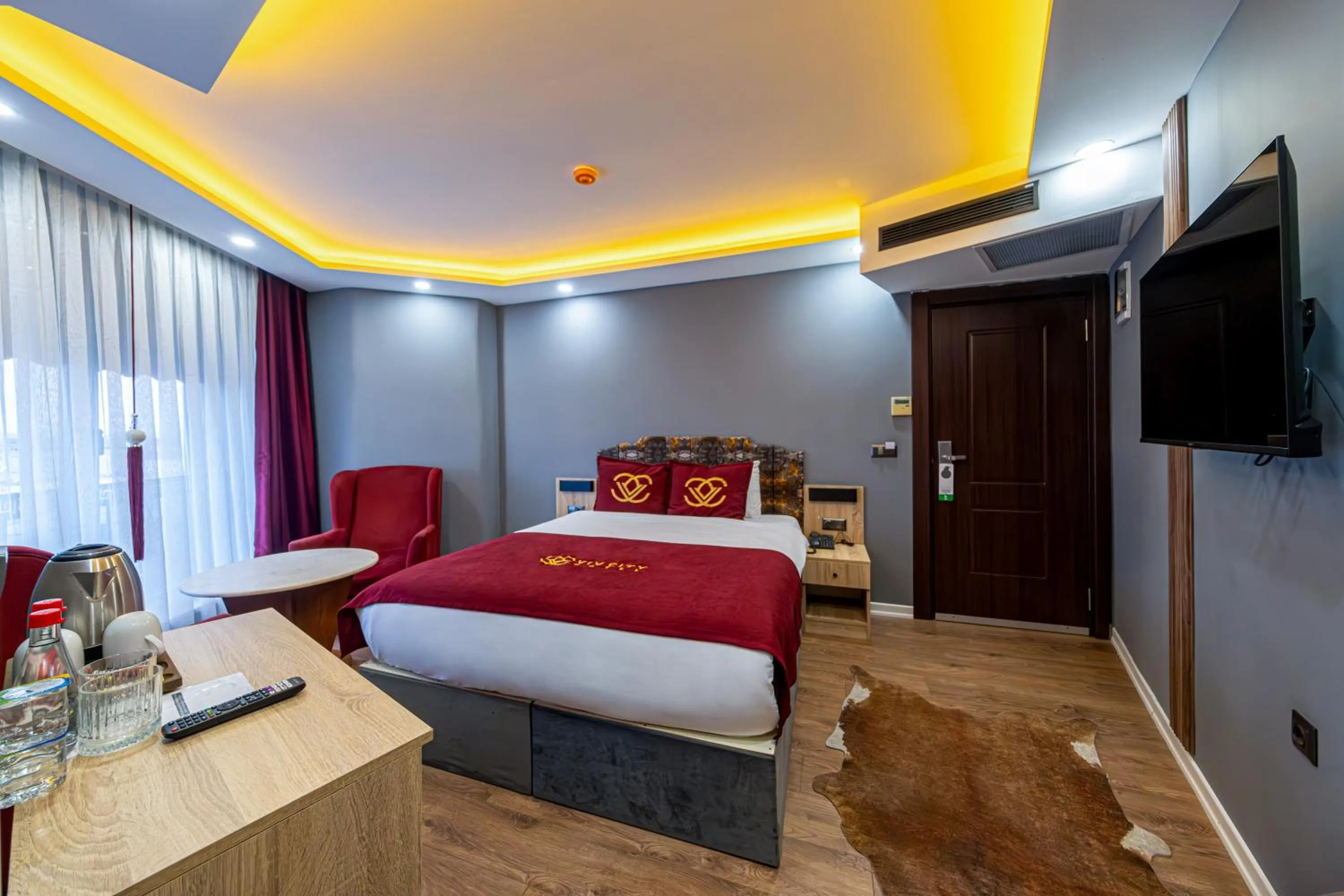 Photo of the whole room, Bed in Viv City Hotel