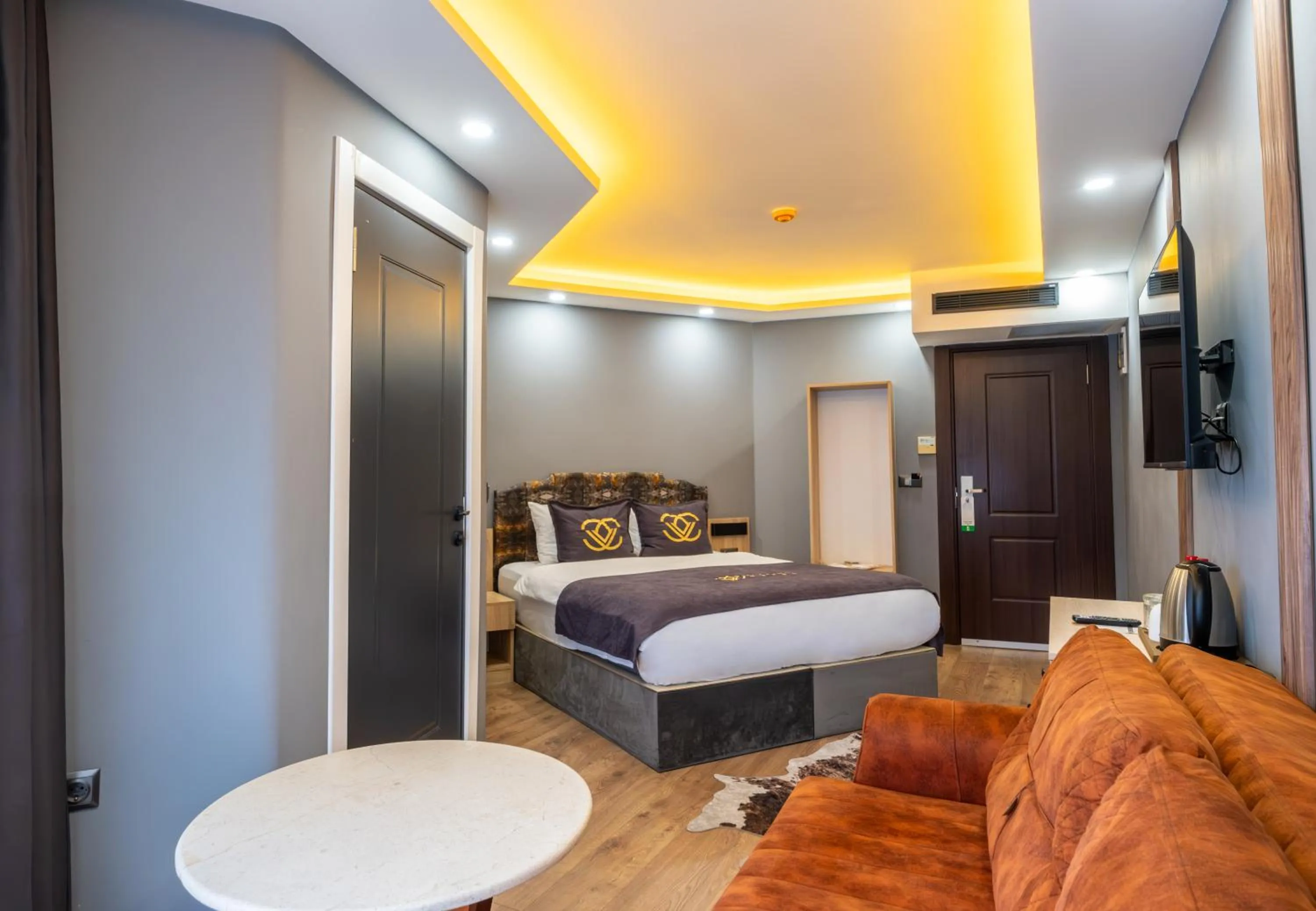 Photo of the whole room, Bed in Viv City Hotel