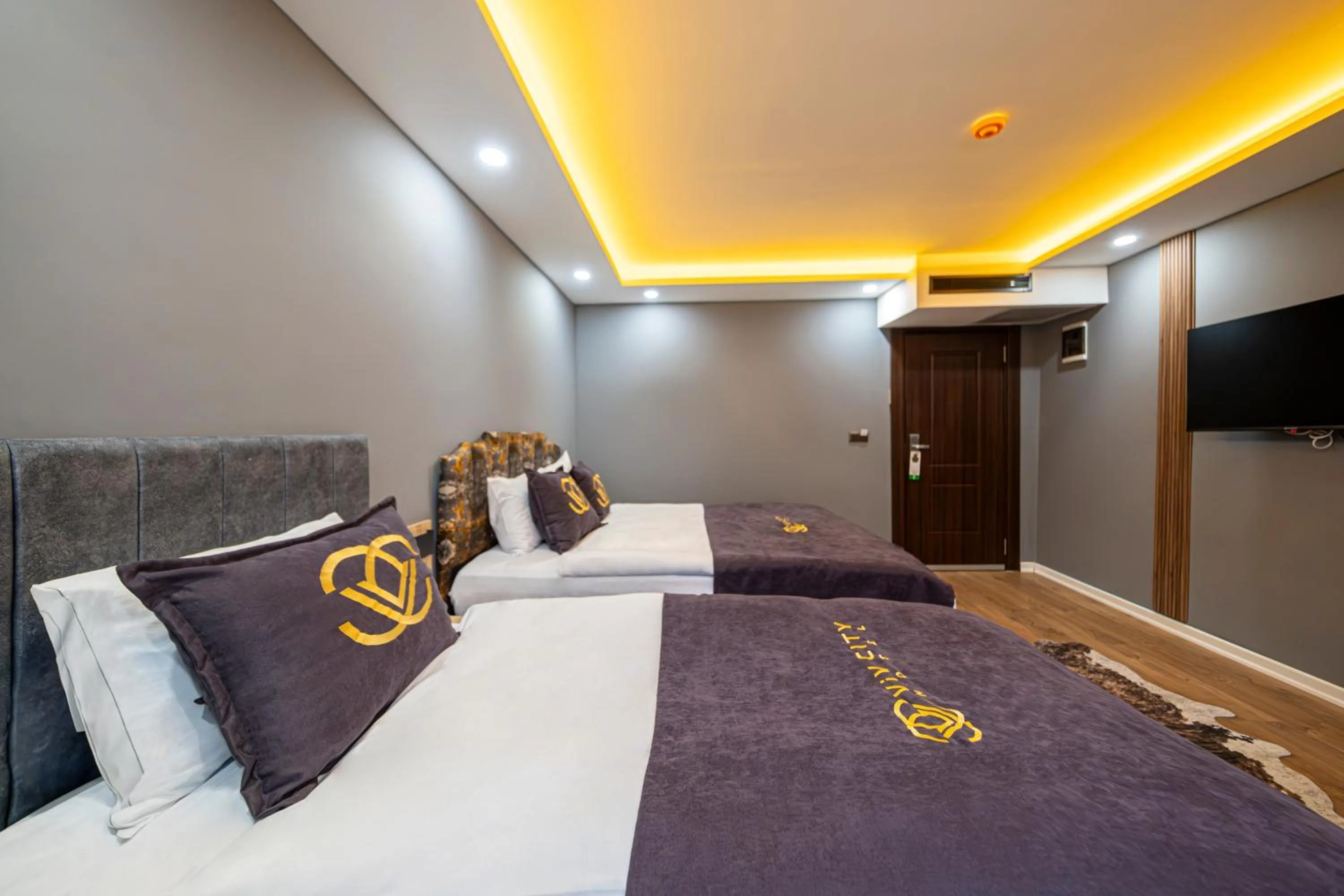 Photo of the whole room, Bed in Viv City Hotel