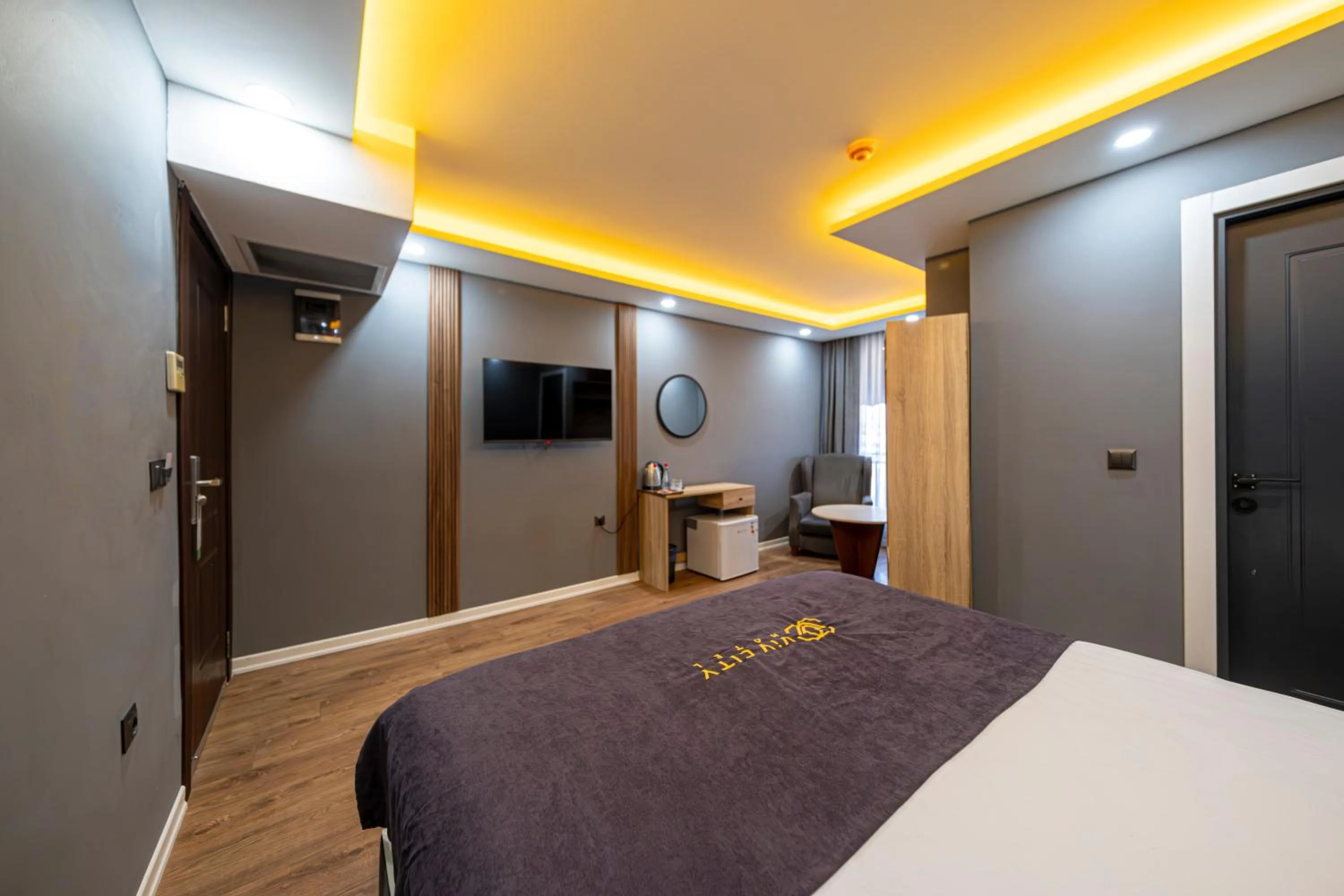 TV and multimedia, Bed in Viv City Hotel