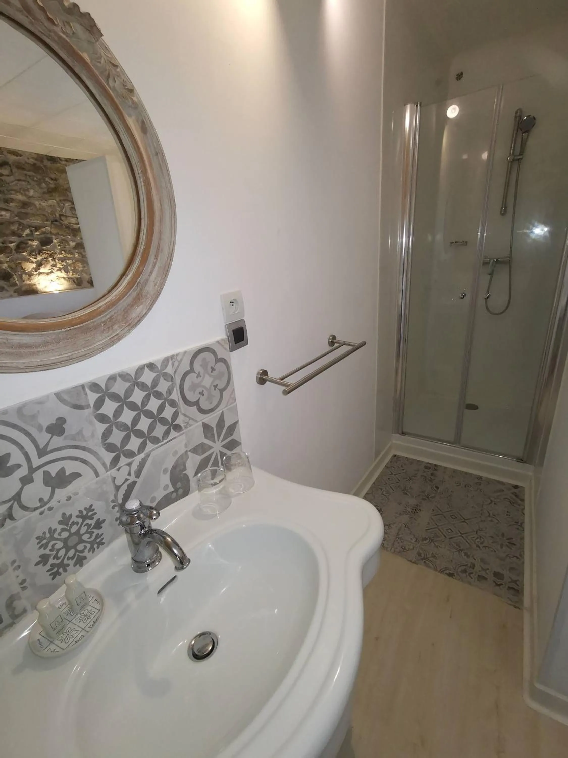 Bathroom in La Bastide des Mûriers