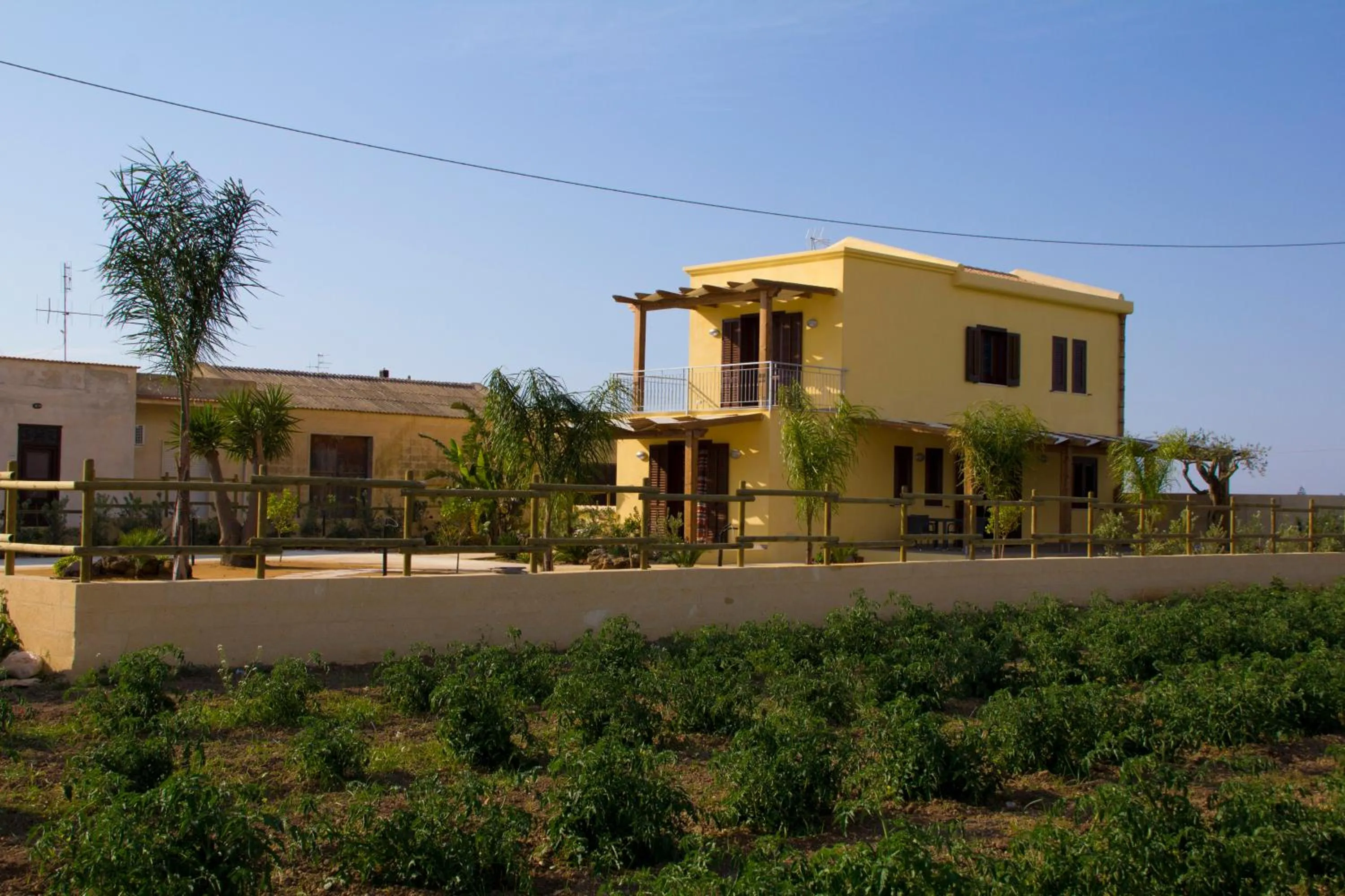 Facade/entrance in Villa del Vento