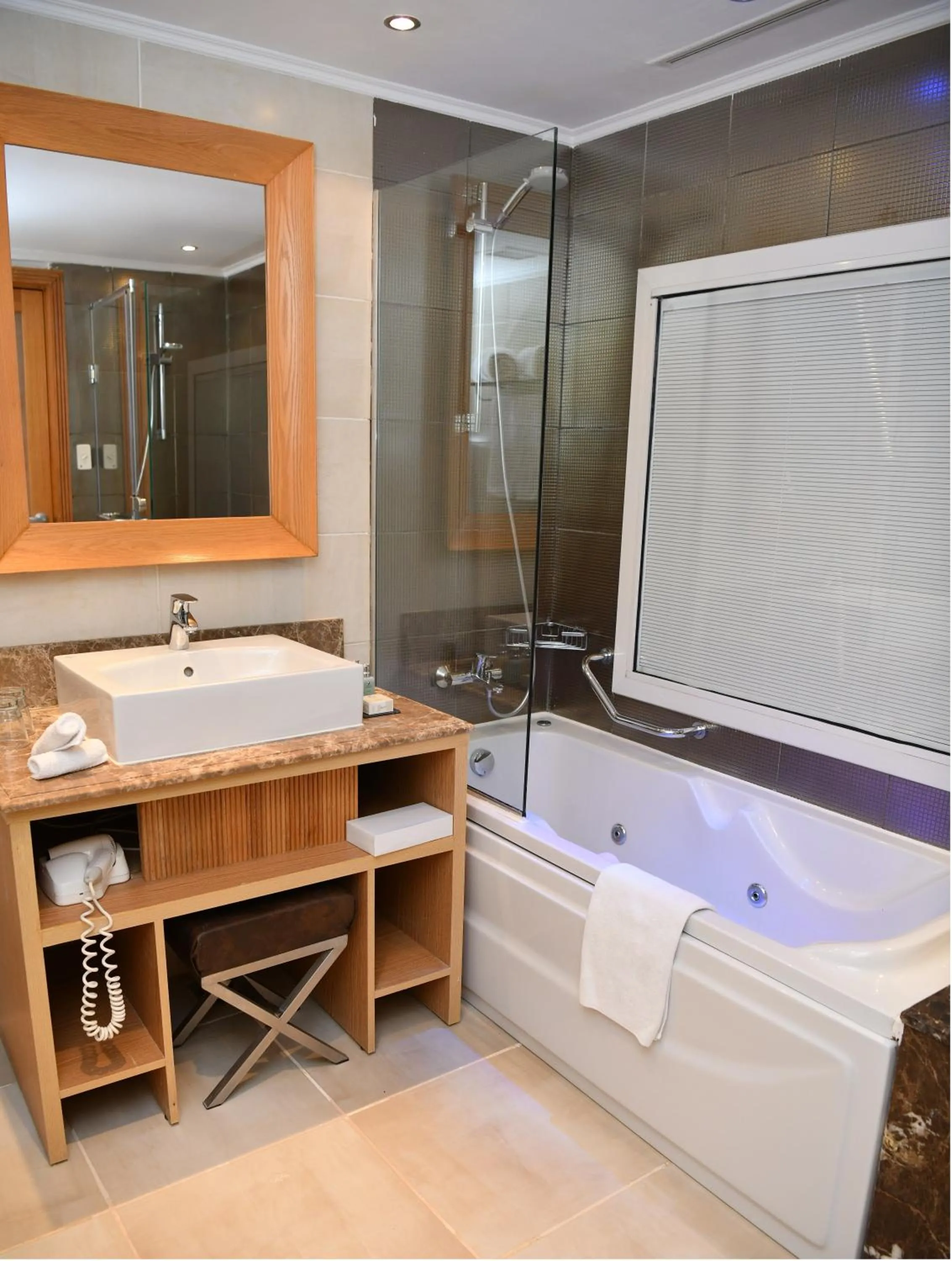 Bathroom in Coral Sea Imperial "Coral Sea Sensatori"