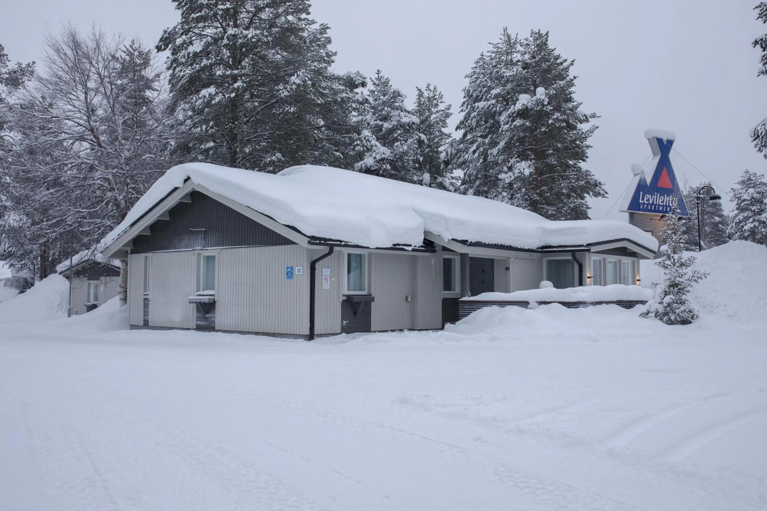 Facade/entrance in Levilehto Apartments