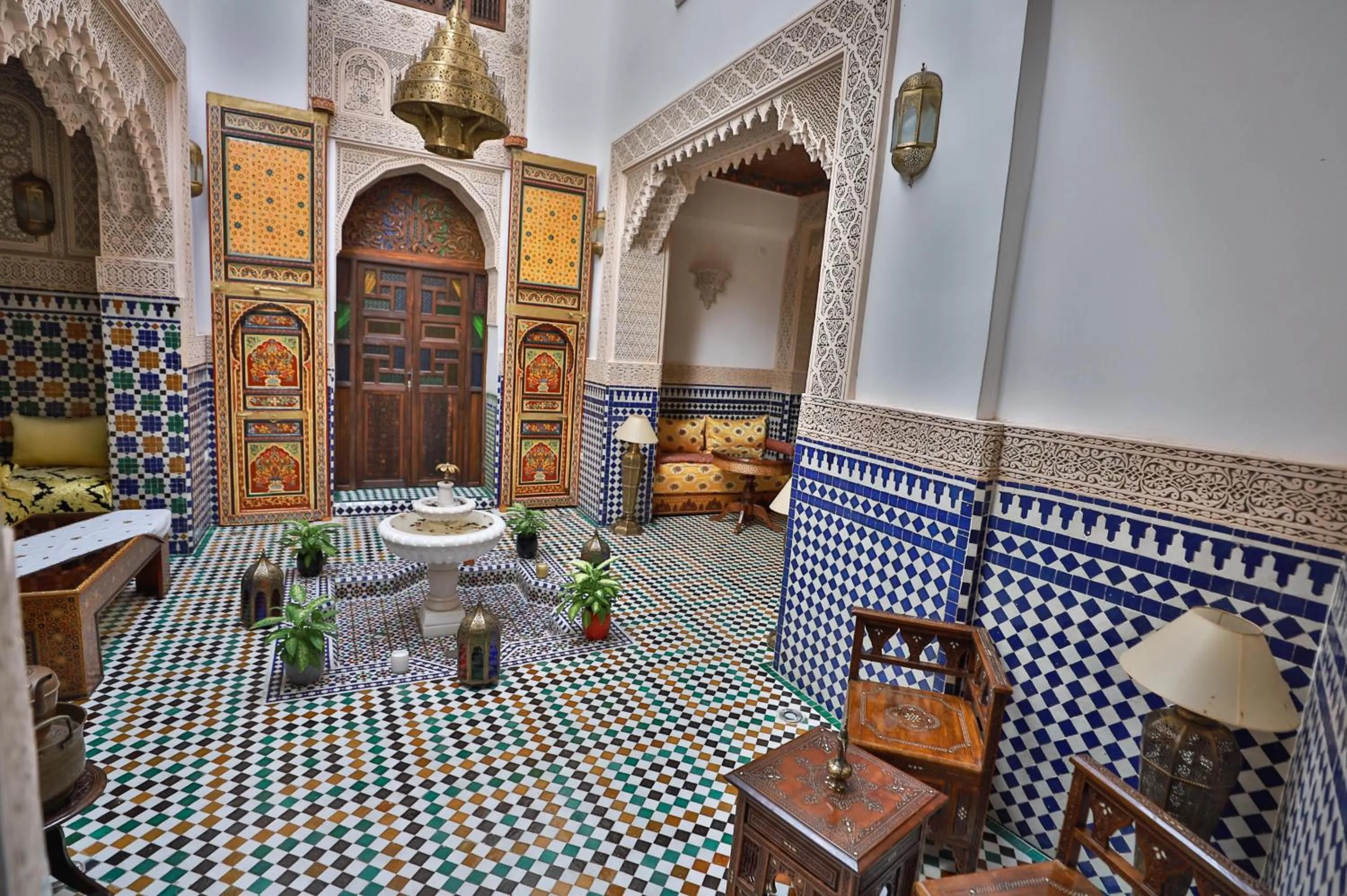 Restaurant/Places to Eat in Dar Hafsa