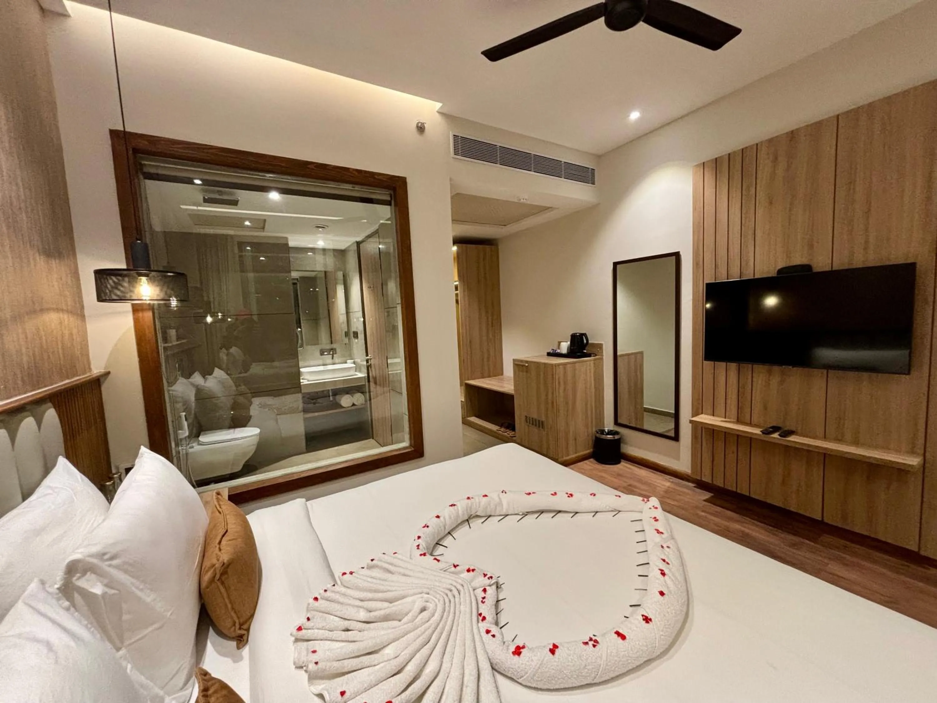Bed in ARNISA Kasauli - A Boutique Hotel