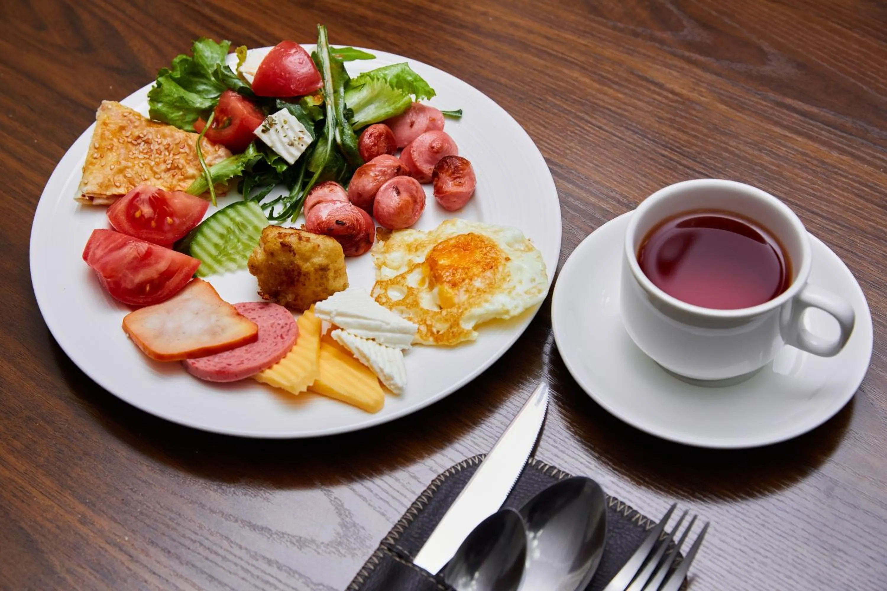 Continental breakfast in Art Plaza Hotel