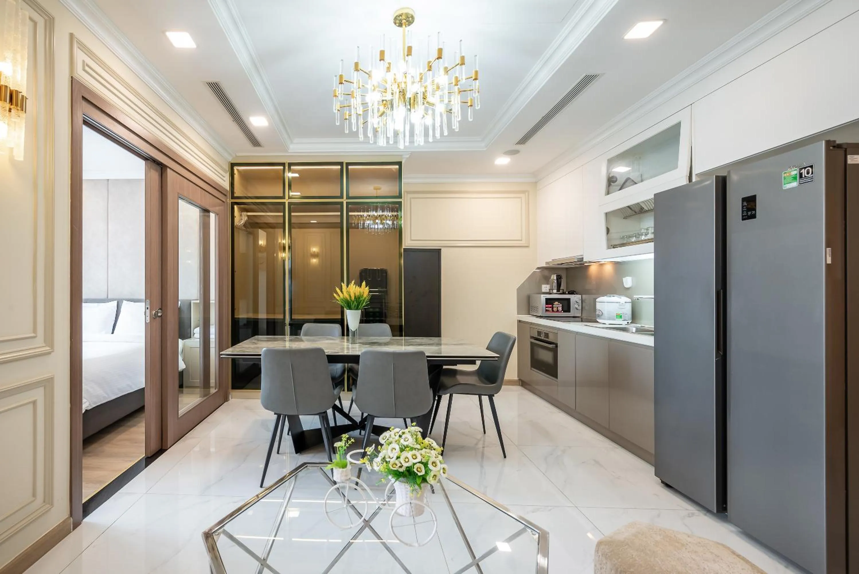 Property building in CeLaVie Serviced Apartment - The Vinhomes and Landmark