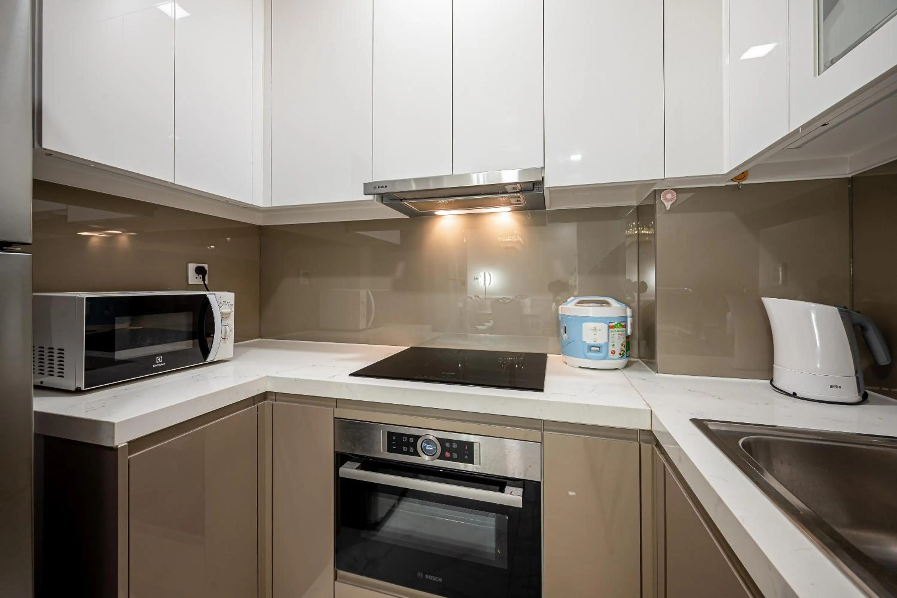 Kitchen or kitchenette in CeLaVie Serviced Apartment - The Vinhomes and Landmark
