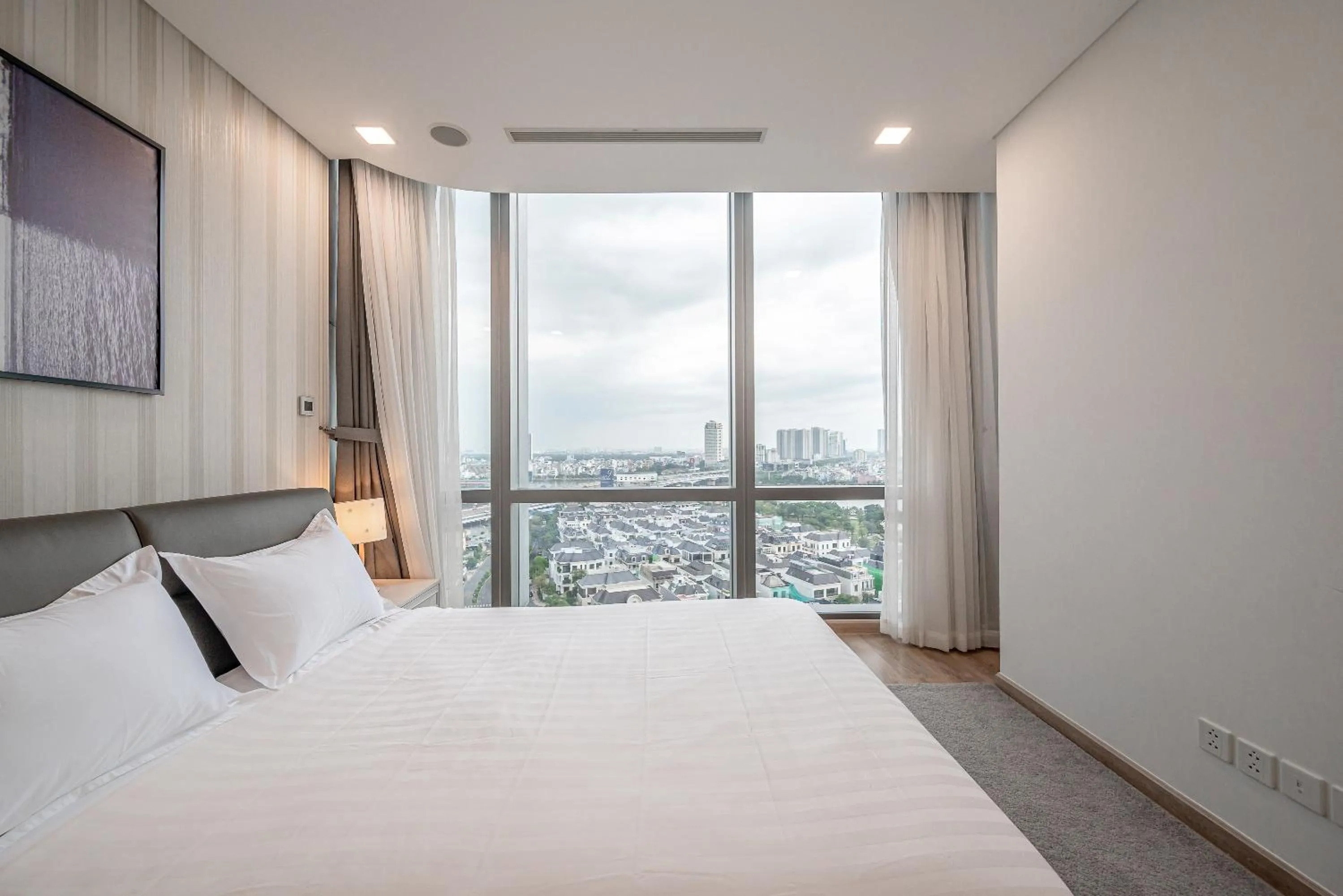 Bedroom, Bed in CeLaVie Serviced Apartment - The Vinhomes and Landmark