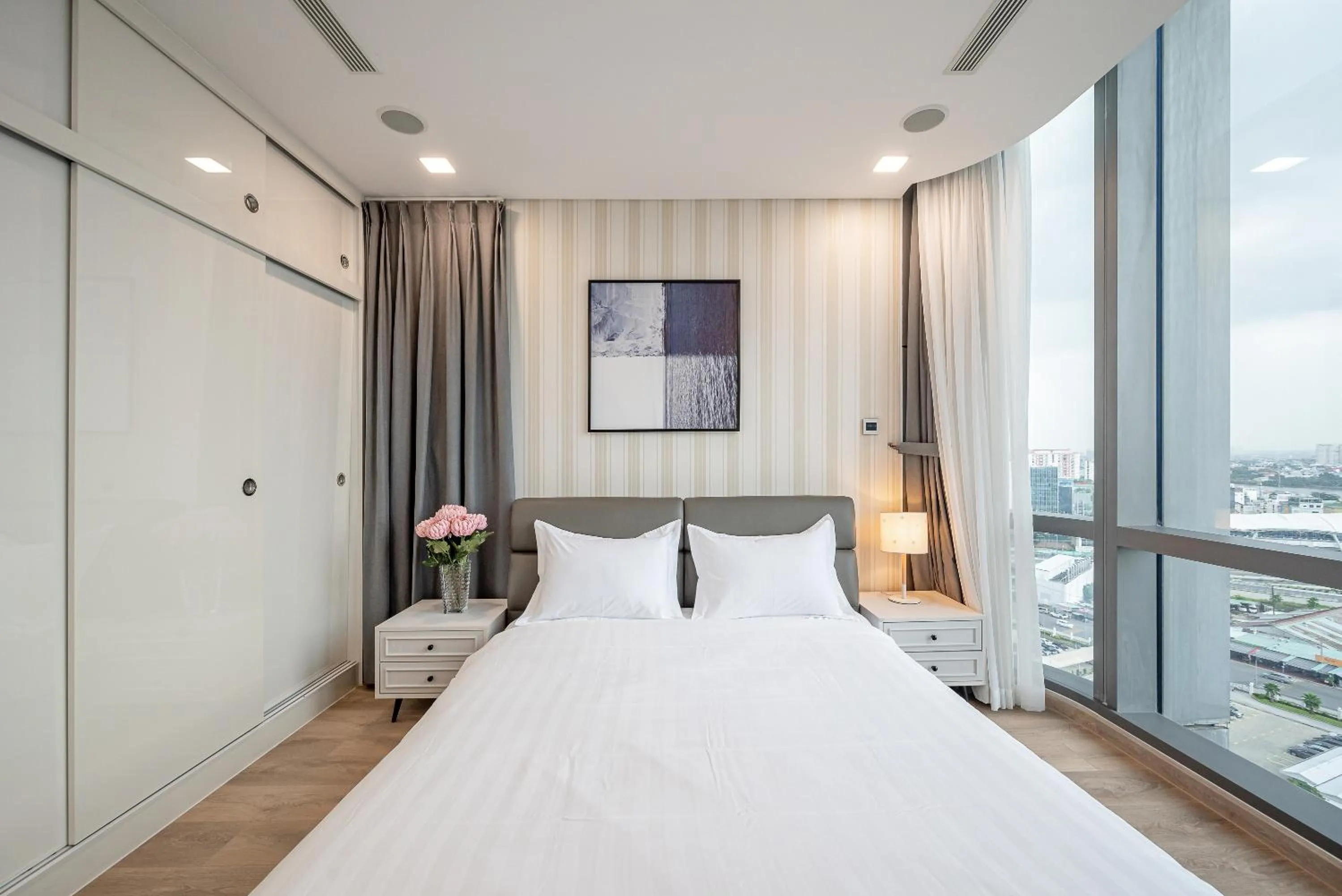 Bed in CeLaVie Serviced Apartment - The Vinhomes and Landmark