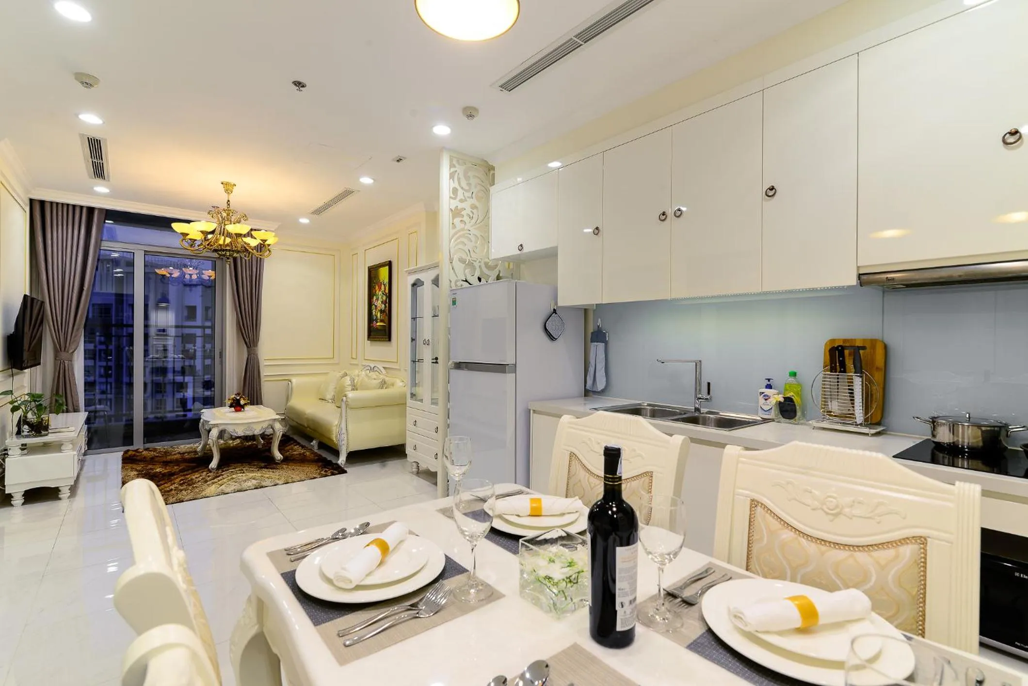 Dining area in CeLaVie Serviced Apartment - The Vinhomes and Landmark