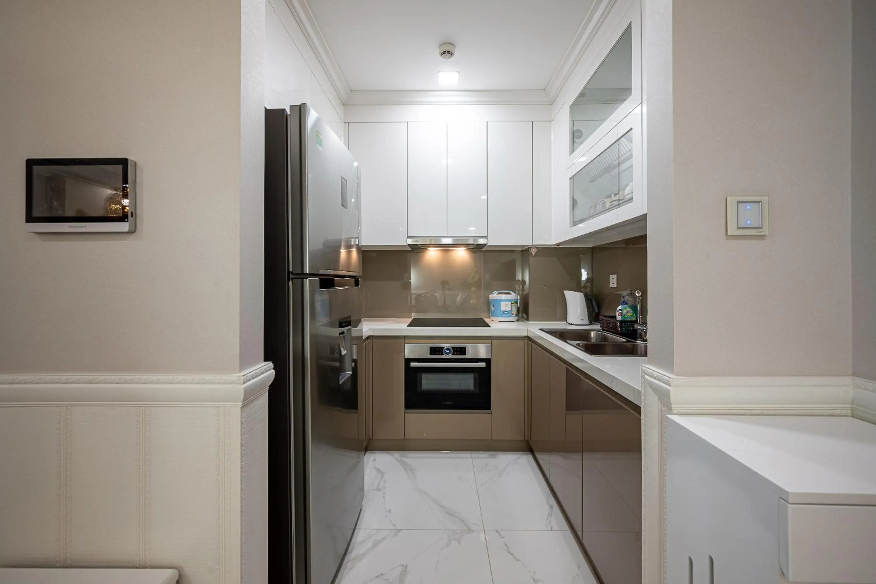Kitchen or kitchenette in CeLaVie Serviced Apartment - The Vinhomes and Landmark