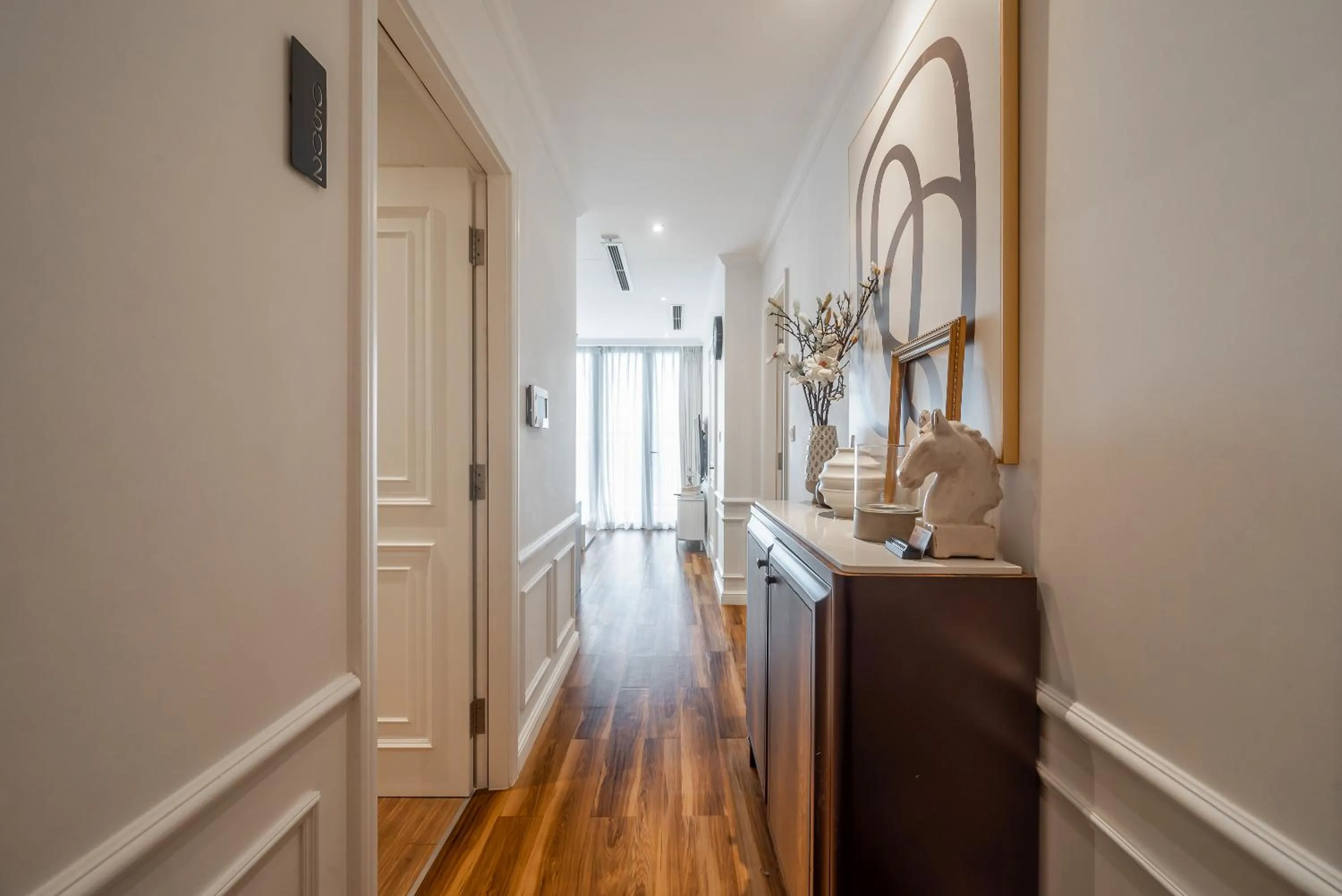 Kitchen or kitchenette in CeLaVie Serviced Apartment - The Vinhomes and Landmark