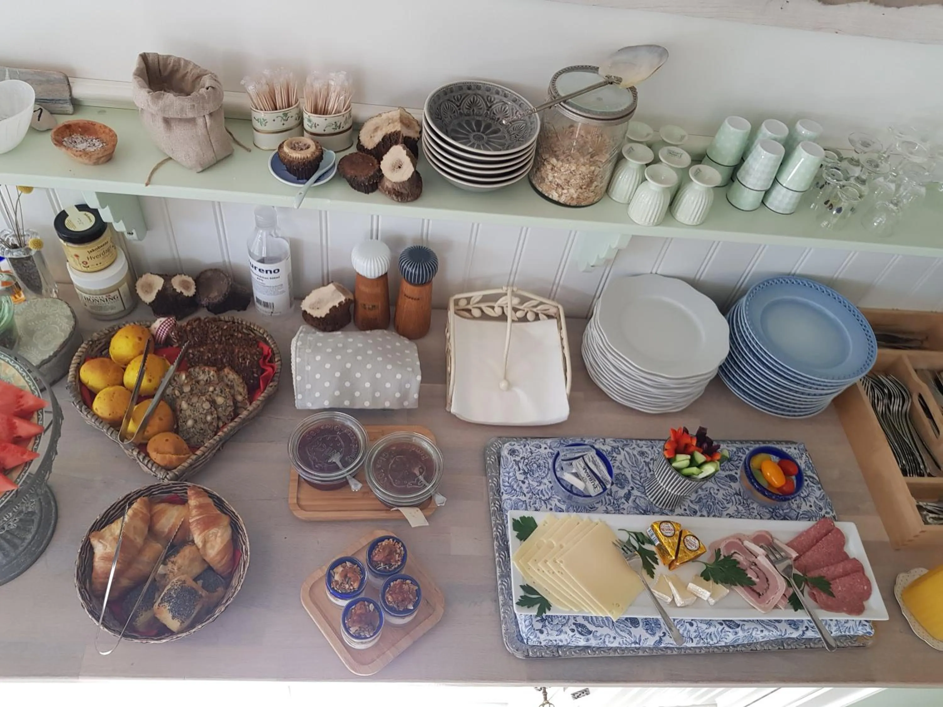 Food and drinks in Hotel Villa Brinkly