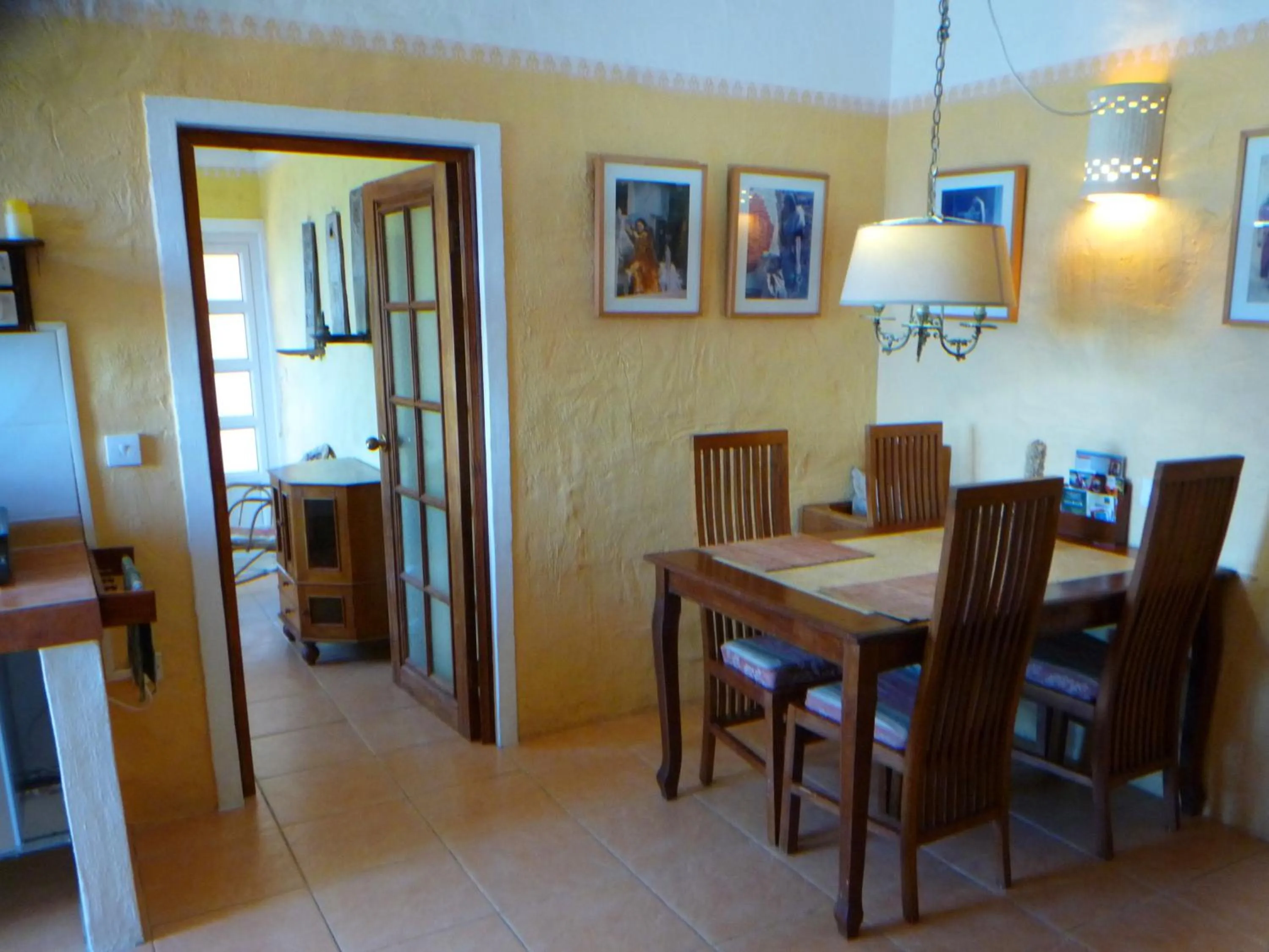 Dining area in La Reine Creole