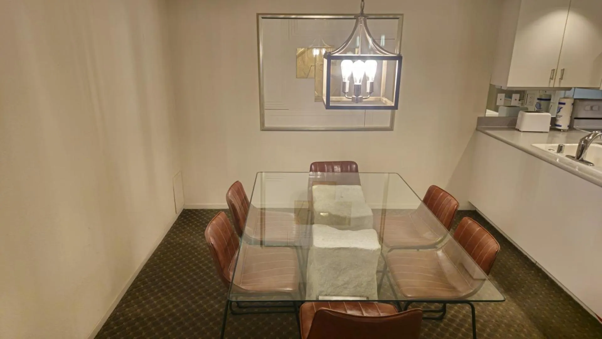 Dining area in Club Lakeridge