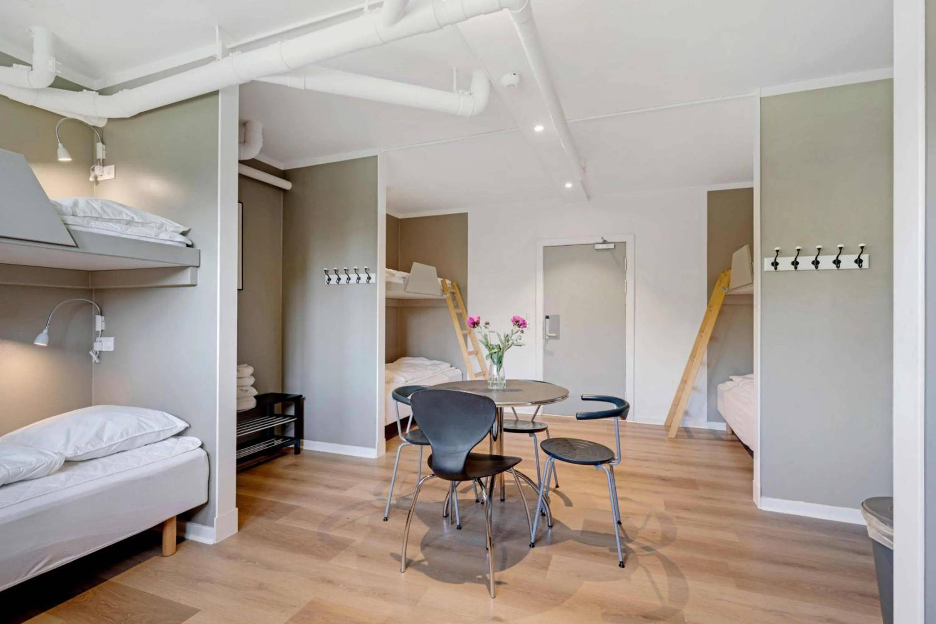 Bedroom, Bed in Kragsbjerggaard Vandrerhjem