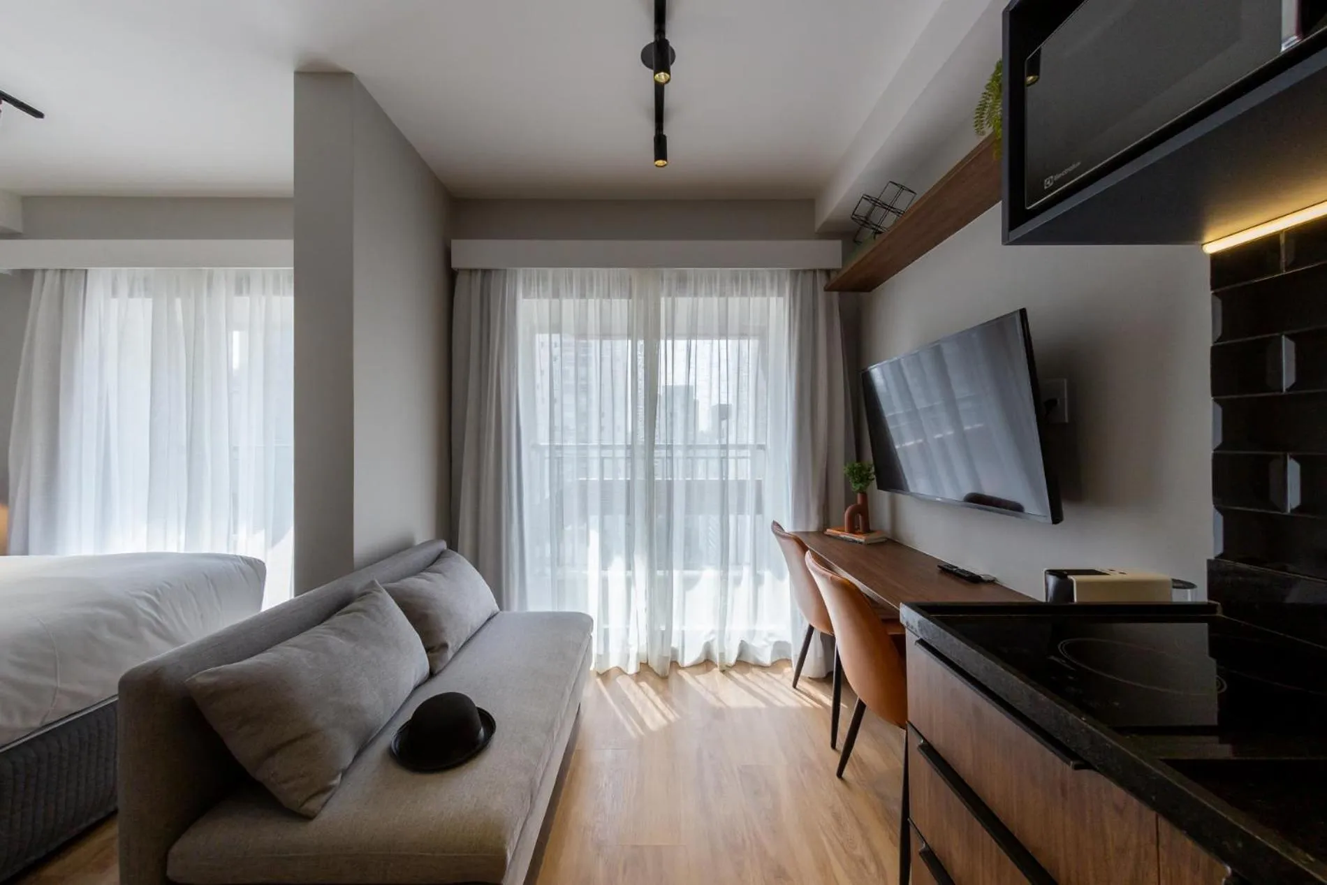 Bed in House of Charlie Paraiso