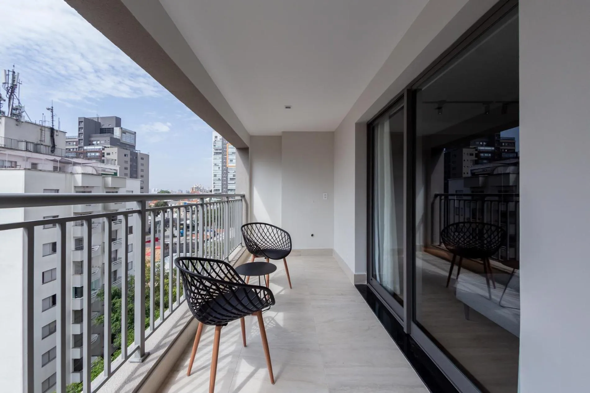 Day in House of Charlie Paraiso