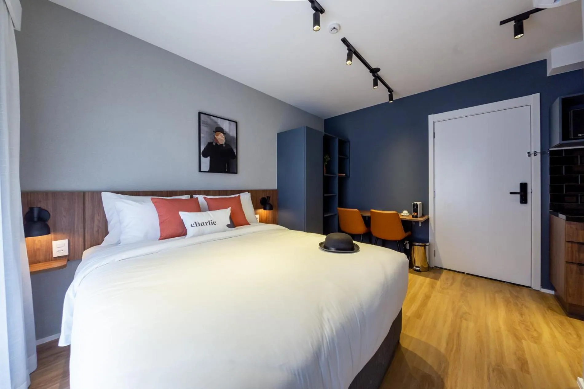 Bed in House of Charlie Paraiso