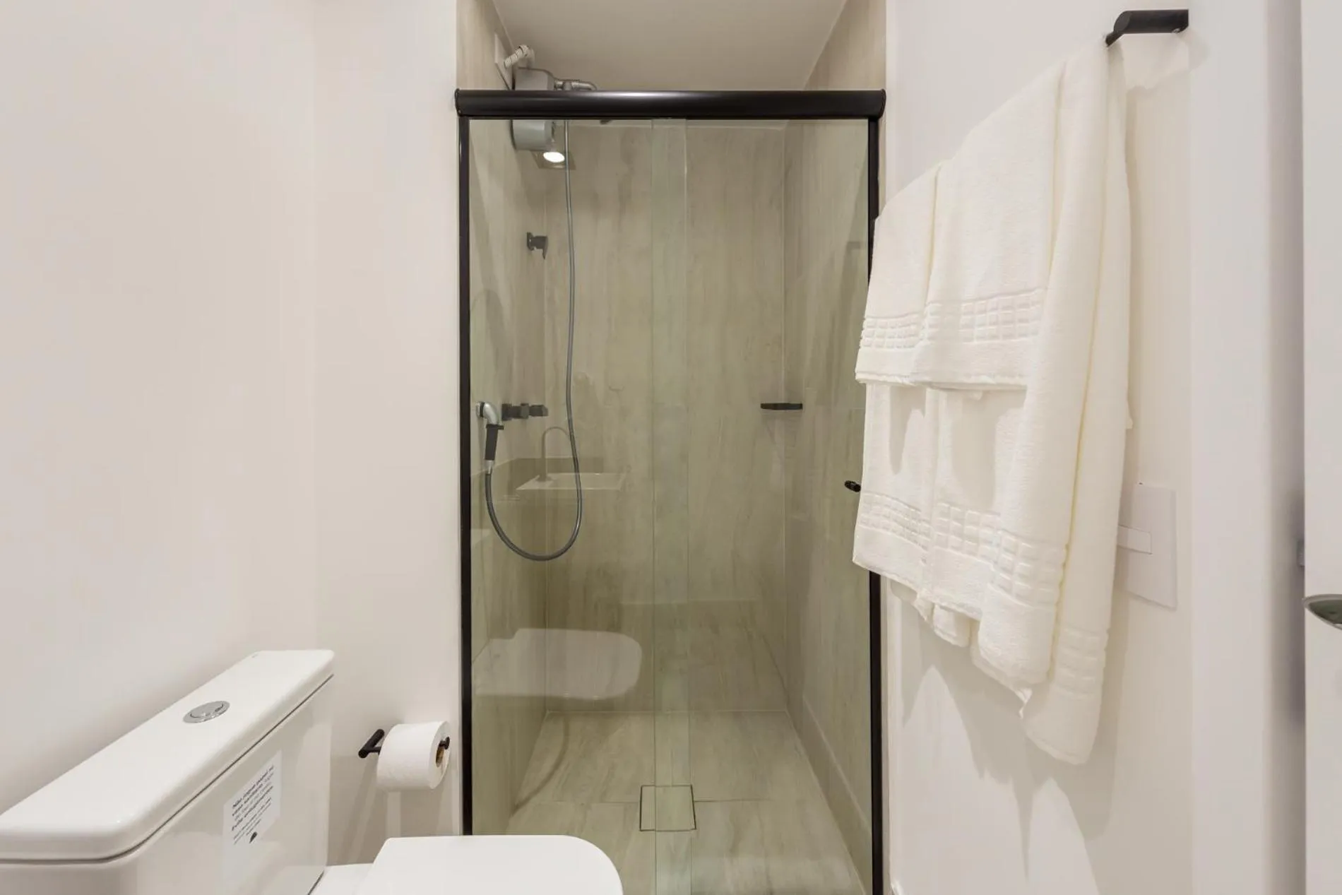 Shower in House of Charlie Paraiso