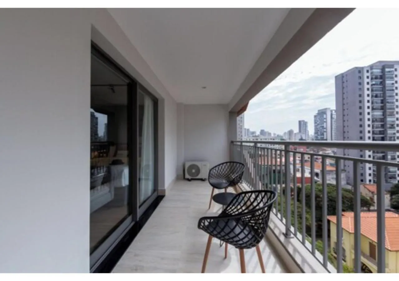 Day in House of Charlie Paraiso