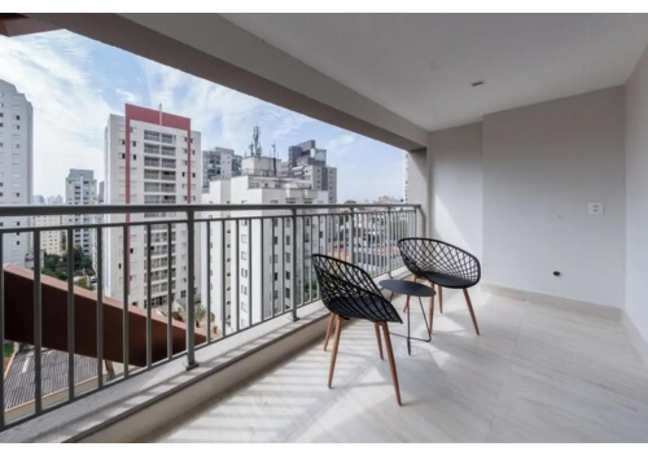 Day in House of Charlie Paraiso