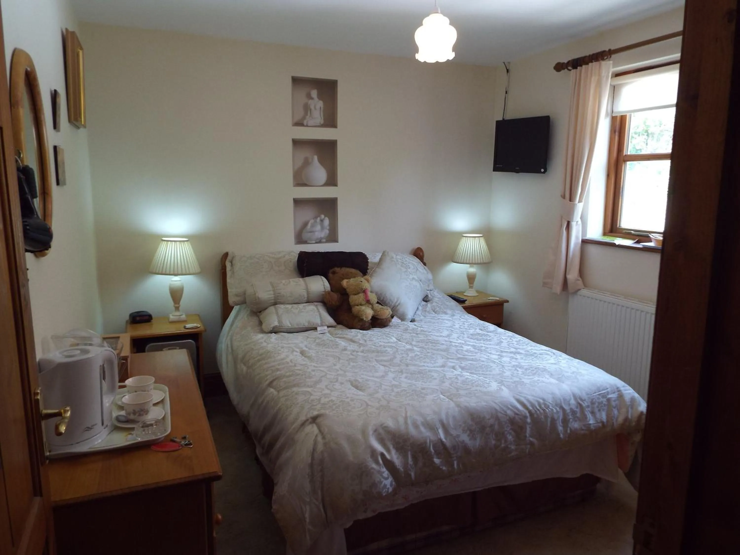 Decorative detail in Woodpeckers