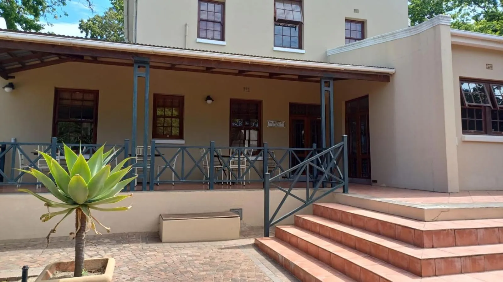 Property building in Ongegund Lodge