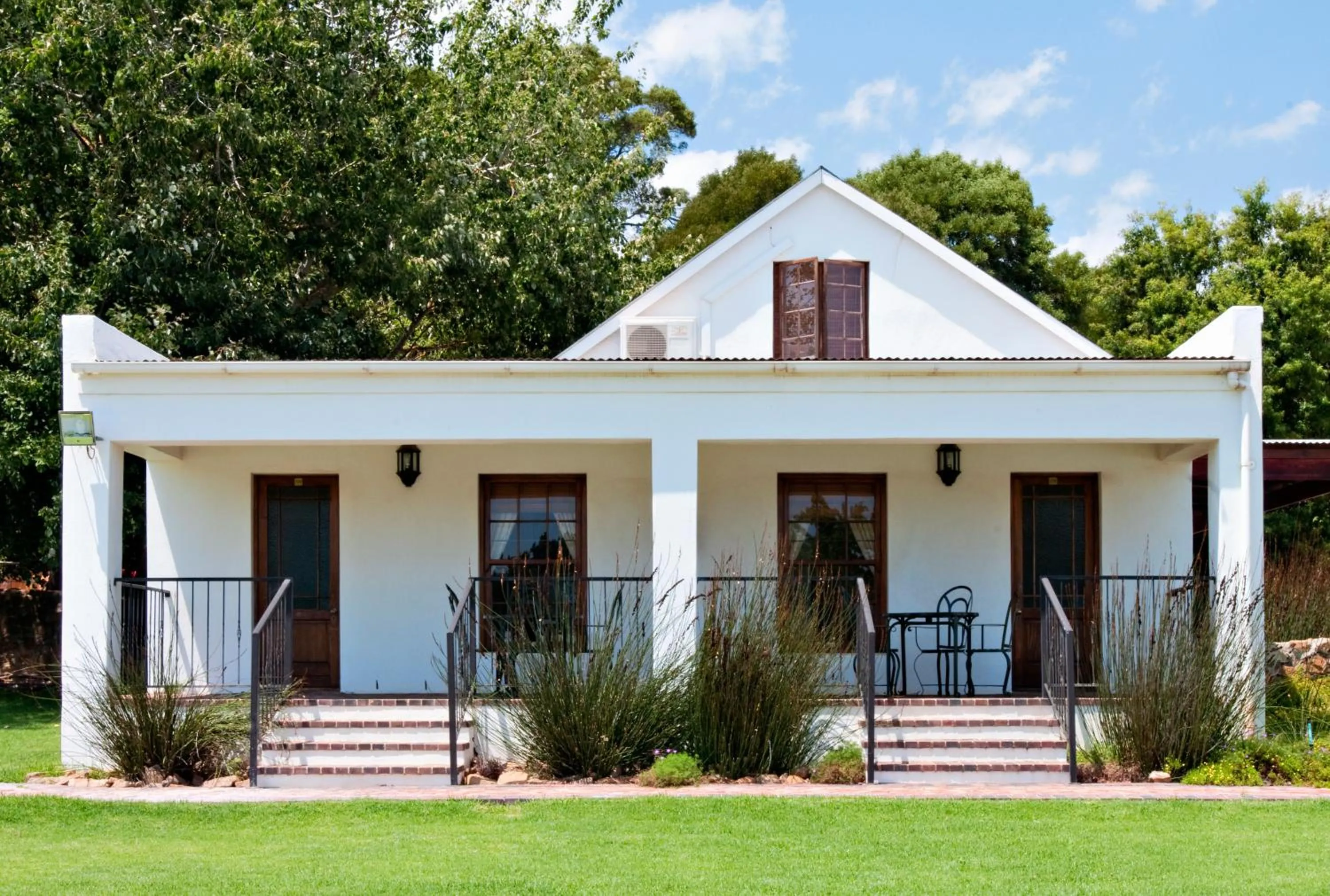 Property building in Ongegund Lodge