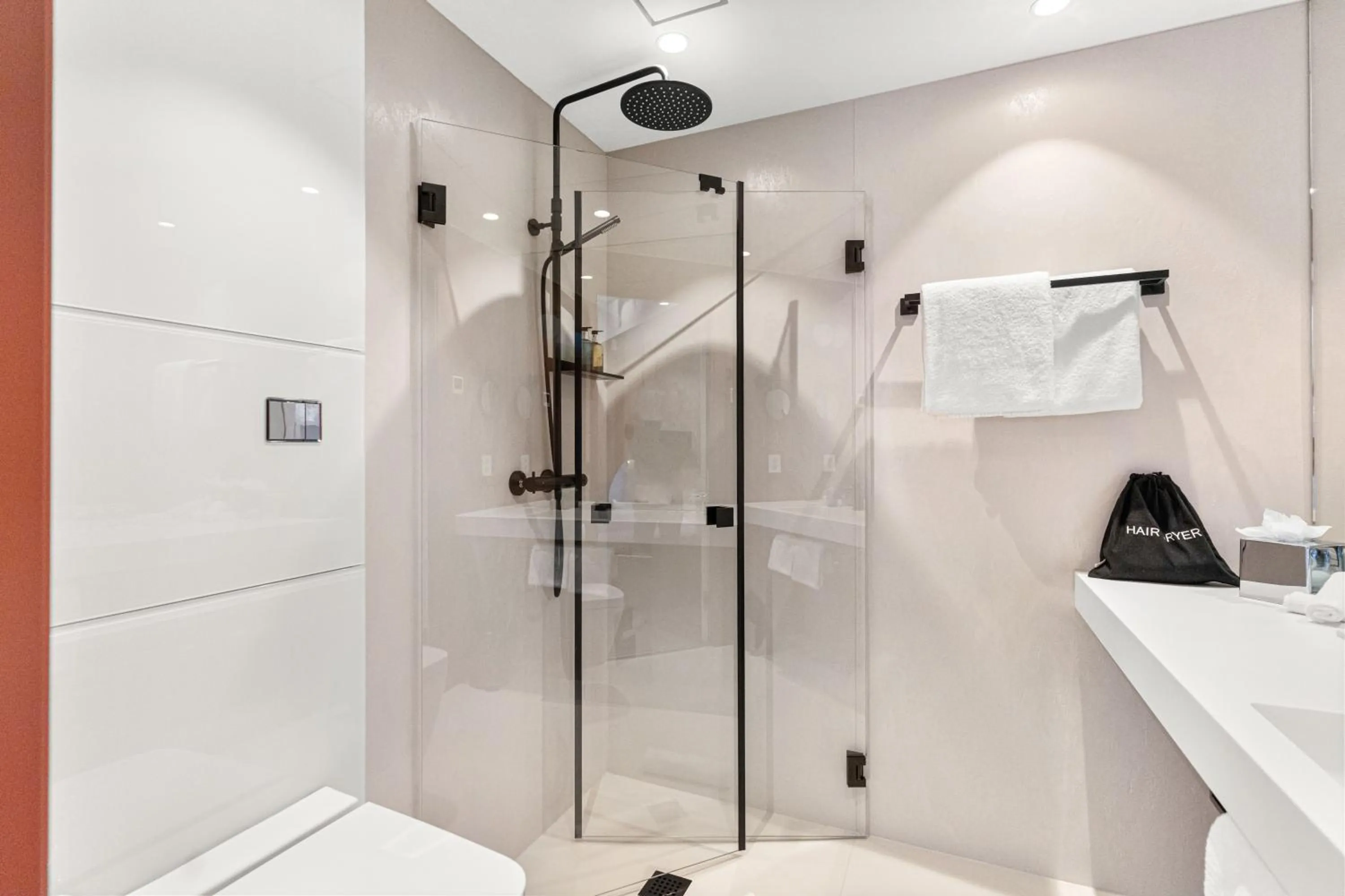 Bathroom in LUX Hotel Apartments Lillestrøm