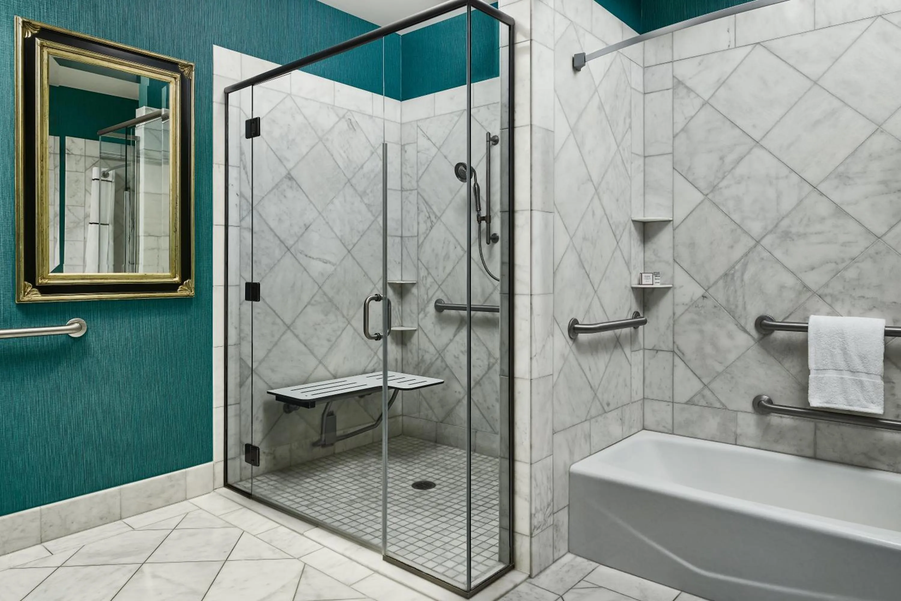 Woolley's Classic Suites