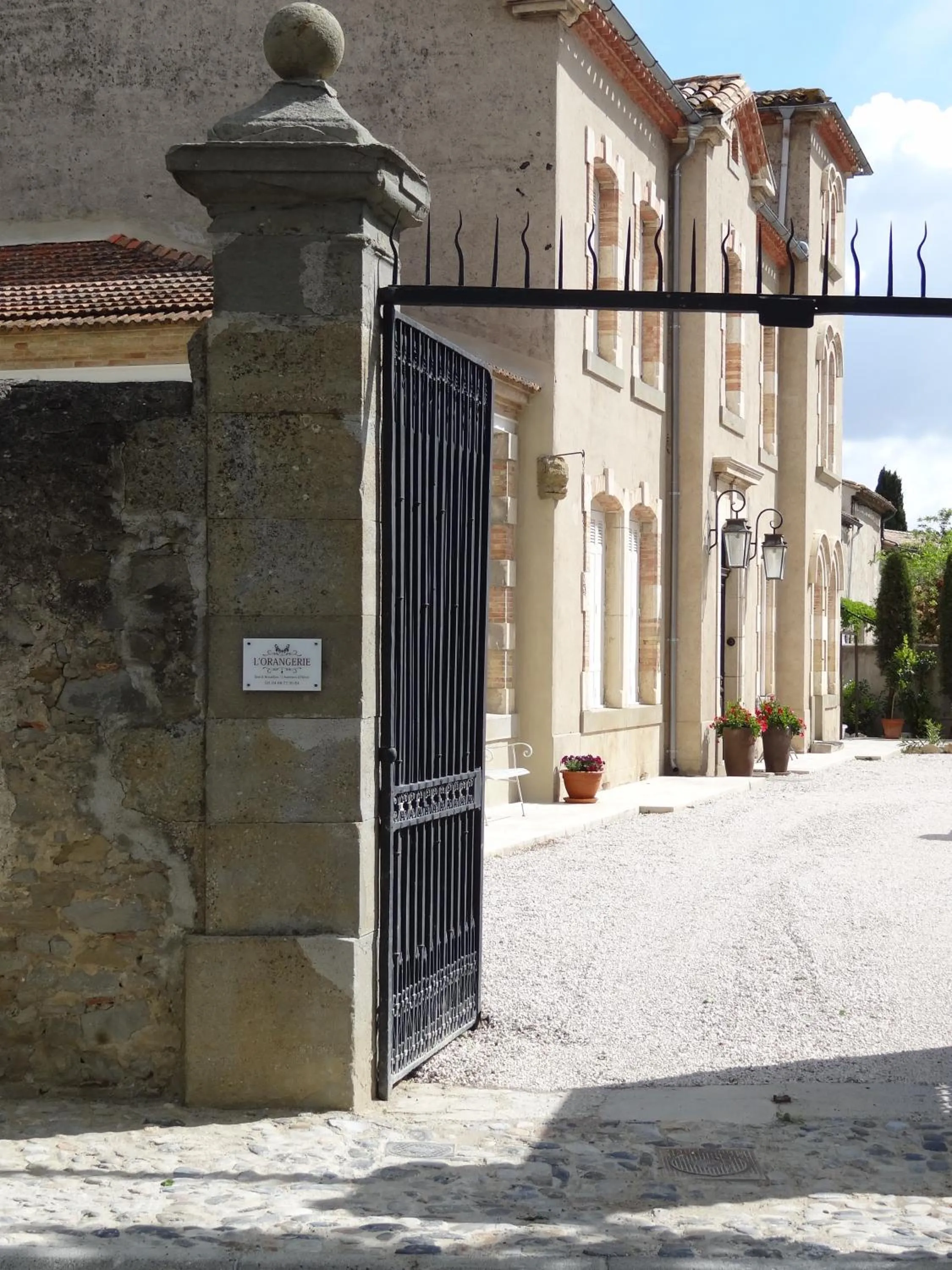 Facade/entrance, Property Building in Bed & Breakfast L'Orangerie