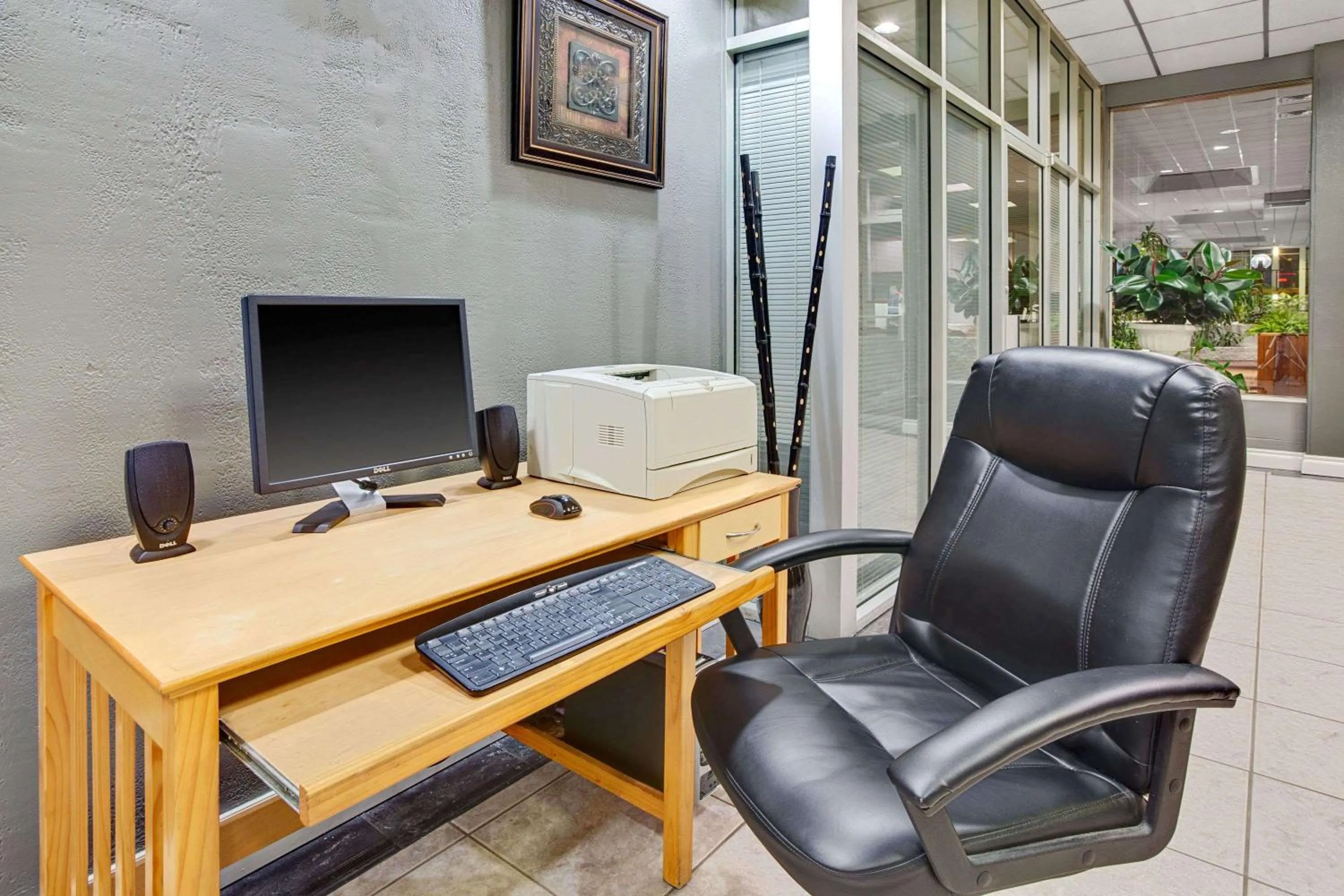 On site in Super 8 by Wyndham Norman